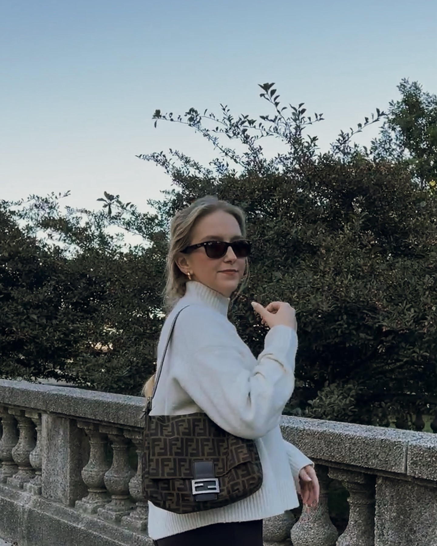 Sweater weather 🍂🫶🏼


#LTKStyleTip #LTKItBag #LTKWorkwear