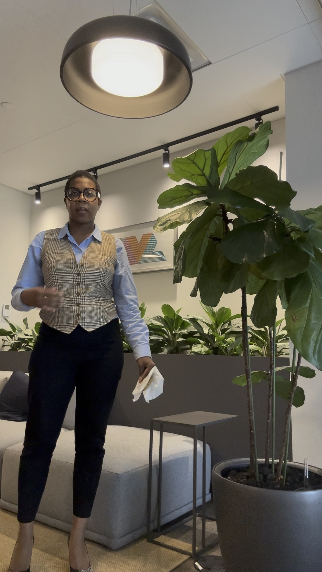 Vest will always be a trending look inside outside of work

#LTKSaleAlert #LTKWorkwear #LTKFindsUnder100