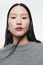 CHUNKY PURE CASHMERE CREW-NECK SWEATER | COS (US)