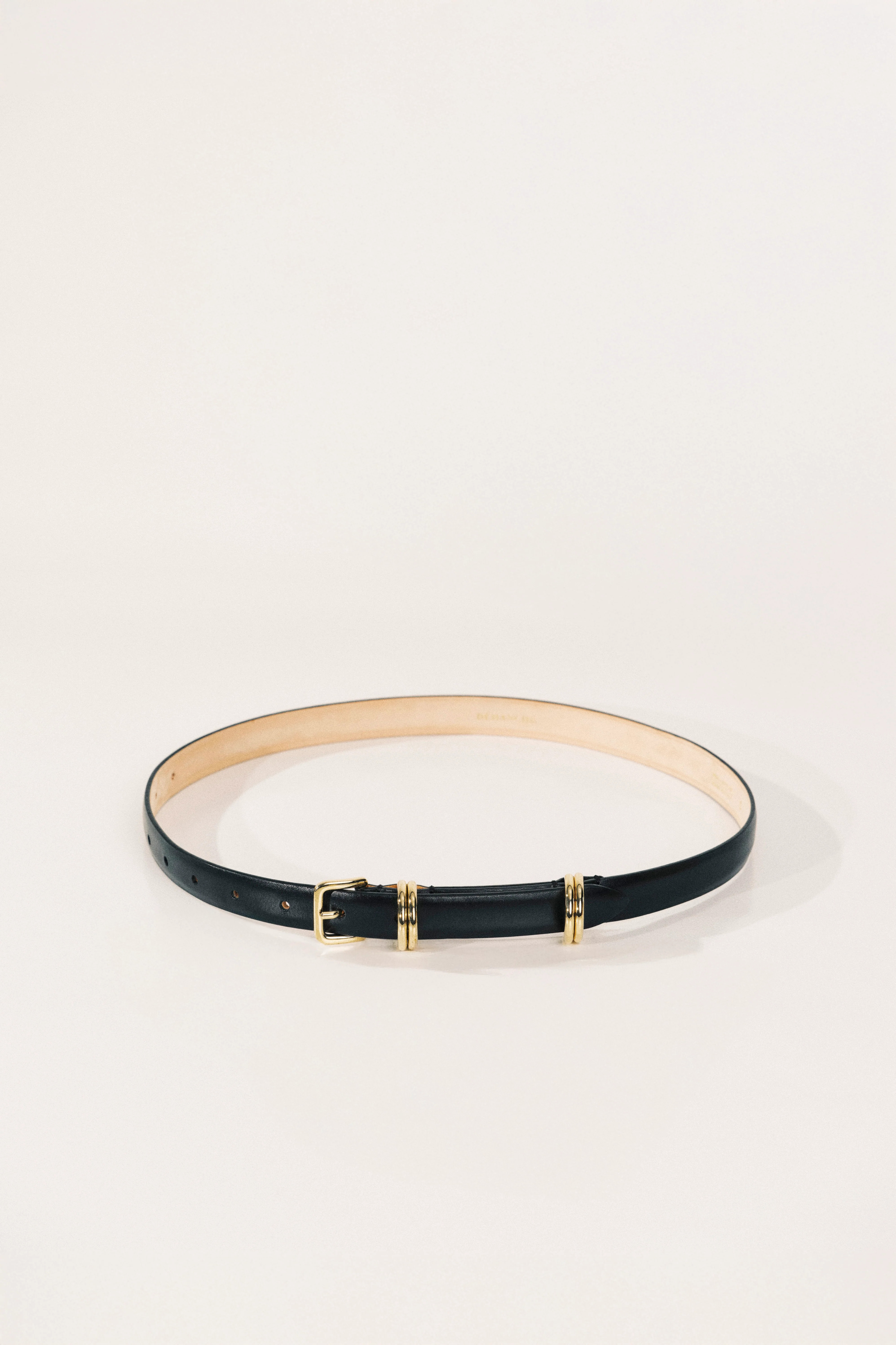 Constance Gold | Déhanche