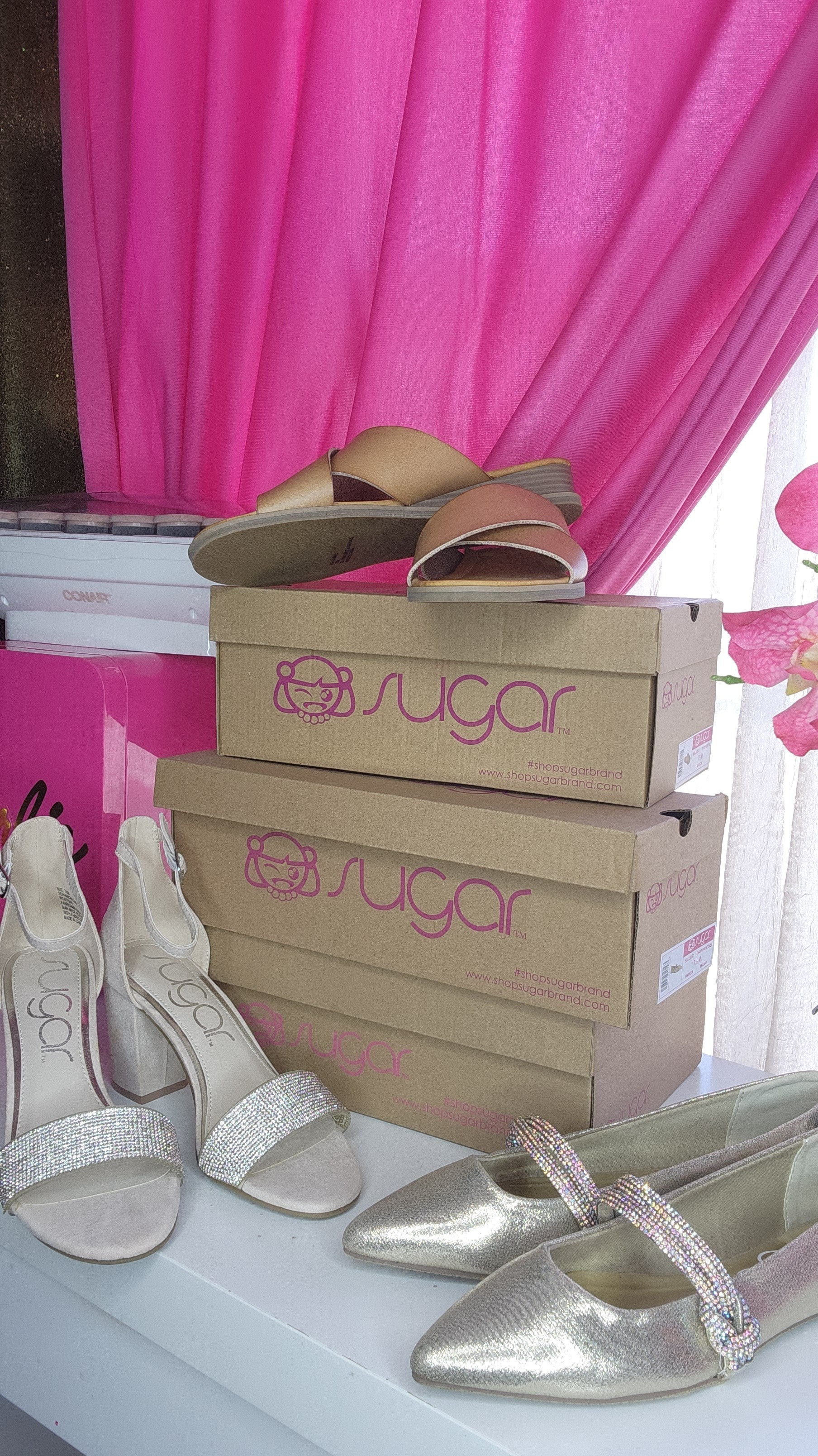 Wearing a size 7.5 in these 

#LTKSeasonal #LTKgrwm #LTKMidsize