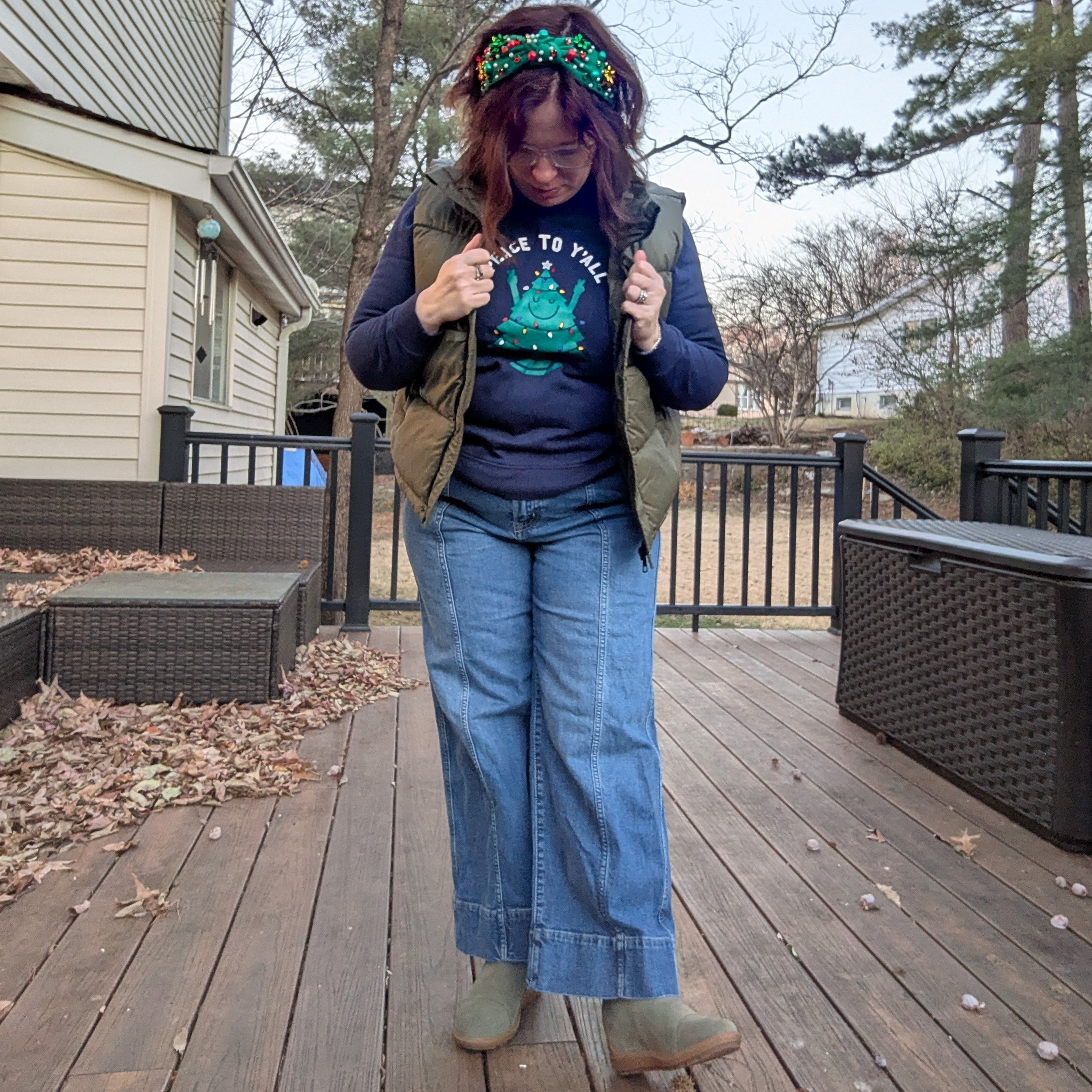 Sweatshirt similar, vest tts, jeans tts, boots tts, headband linked

#LTKMidsize #LTKPetite #LTKSeasonal