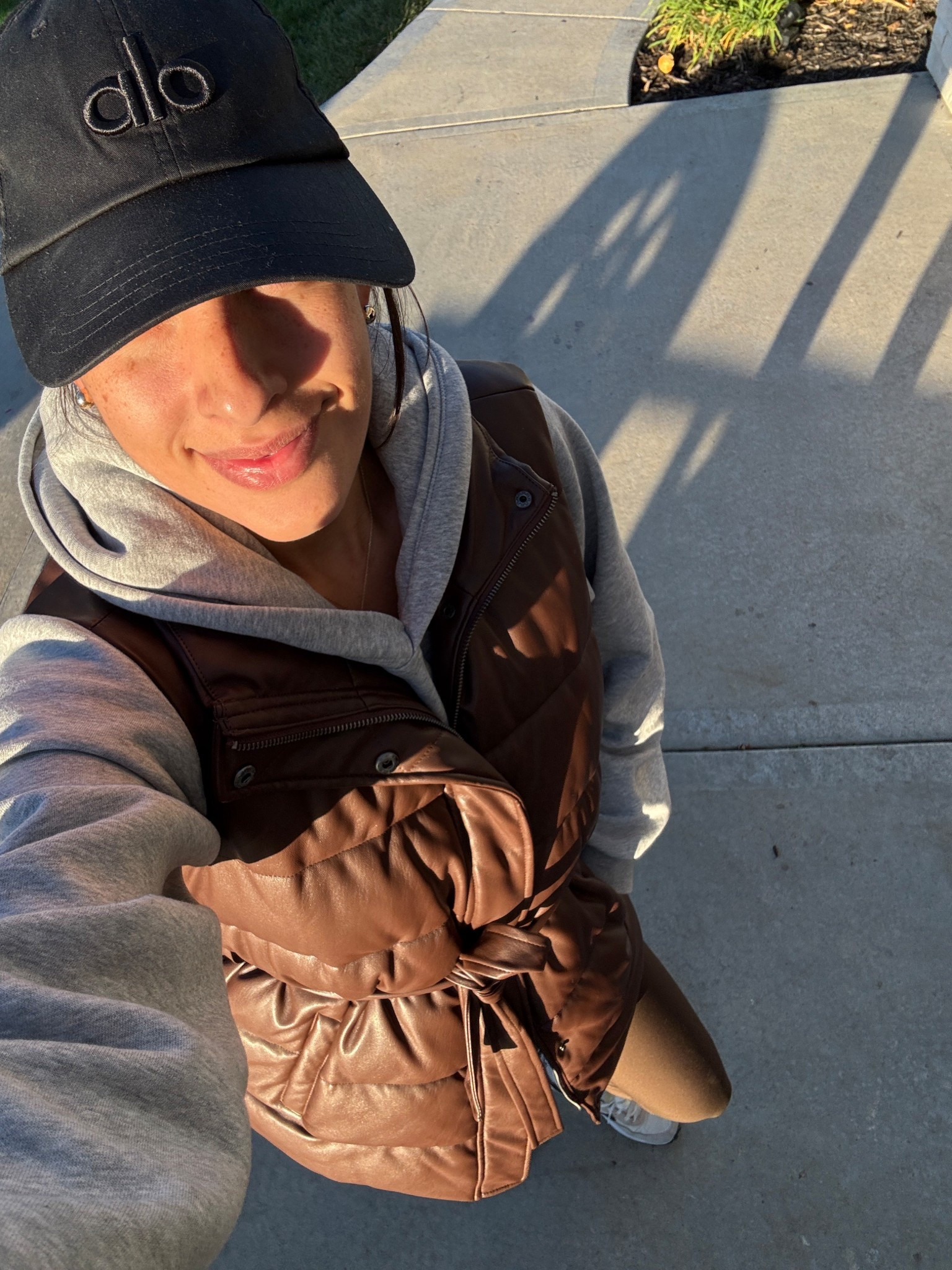 Casual mom outfit 🤎alo fitness, mom style, sporty mom

#LTKTall #LTKStyleTip #LTKSeasonal