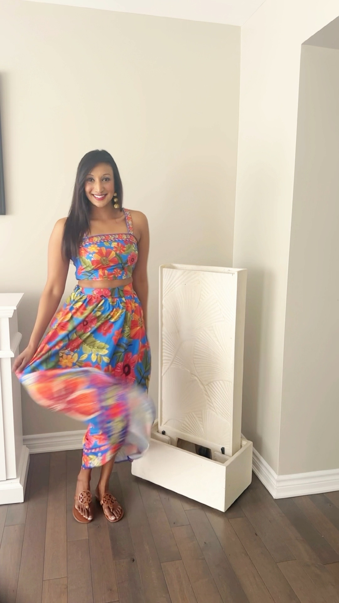 The cutest vacay matching sets 🌴🌺

#LTKVideo #LTKtravel #LTKstyletip