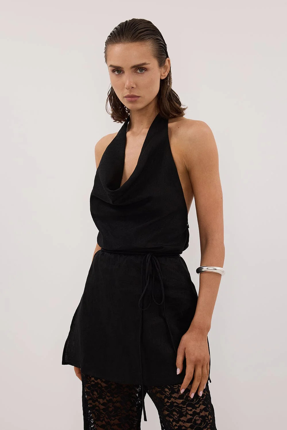 HAYLEE BLACK SLEEVELESS LINEN COWL TOP | DISSH