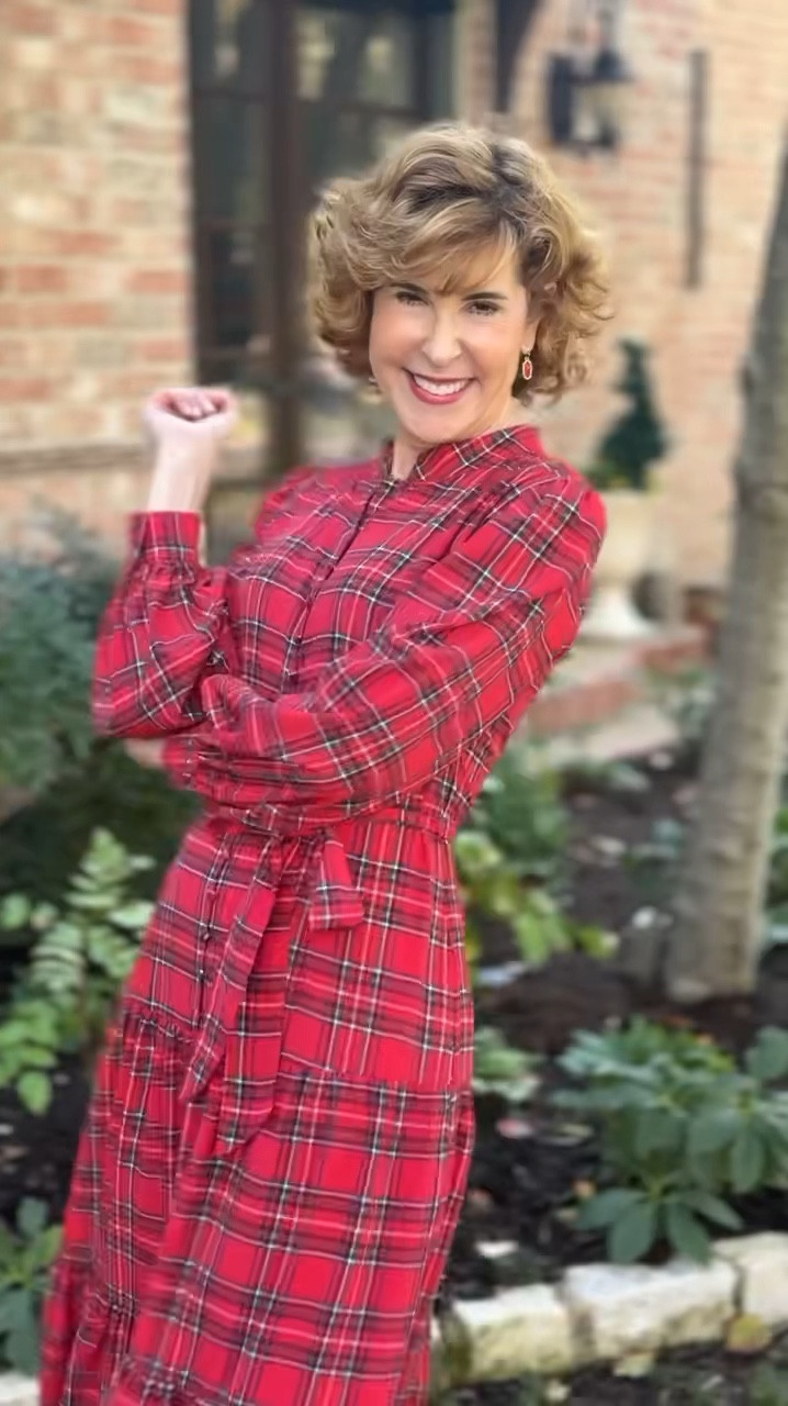 This beautiful tartan dress is a great deal right now! It's perfect for a Christmas party, Christmas Eve service, or a holiday wedding!
I love the tiered skirt, covered buttons up the tront, and the flattering waist tie.
Use code SUZY20 for 20% off!



#LTKWatchNow #LTKSeasonal #LTKHoliday