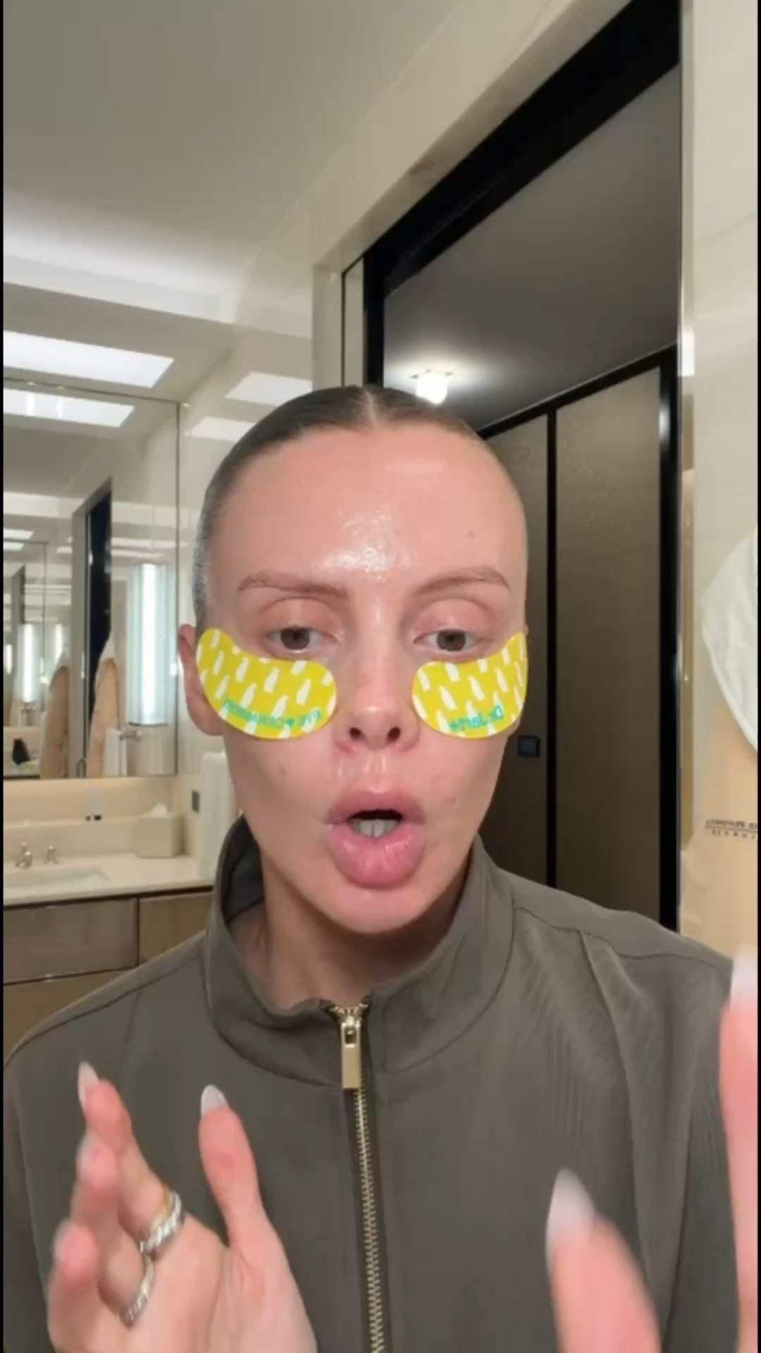 This is what I spray on my body in all my reels! It’s the best body shimmer EVER!! It has SPF, doesn’t go glittery and gives you the most insane glow!! It’s currently 20% off in the Space NK sale so run don’t walk!! 🩷 @spacenk AD 

#LTKuk #LTKbeauty #LTKeurope