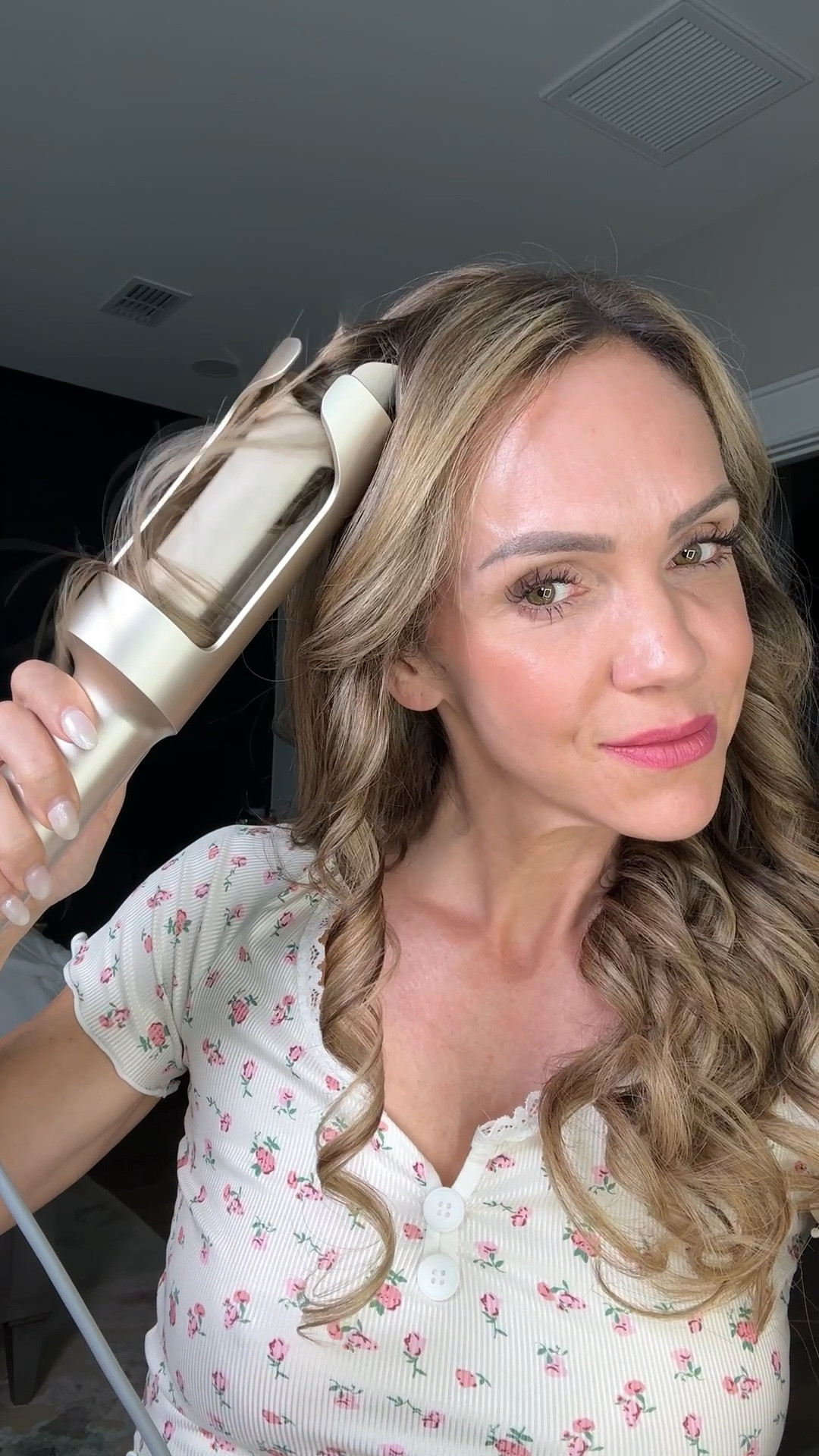 POV: You finally found the curling iron that actually does the work for you! 😌✨
Who needs this in their routine?? 🙋🏼‍♀️

#LTKgrwm #LTKBeauty #LTKmorningroutine