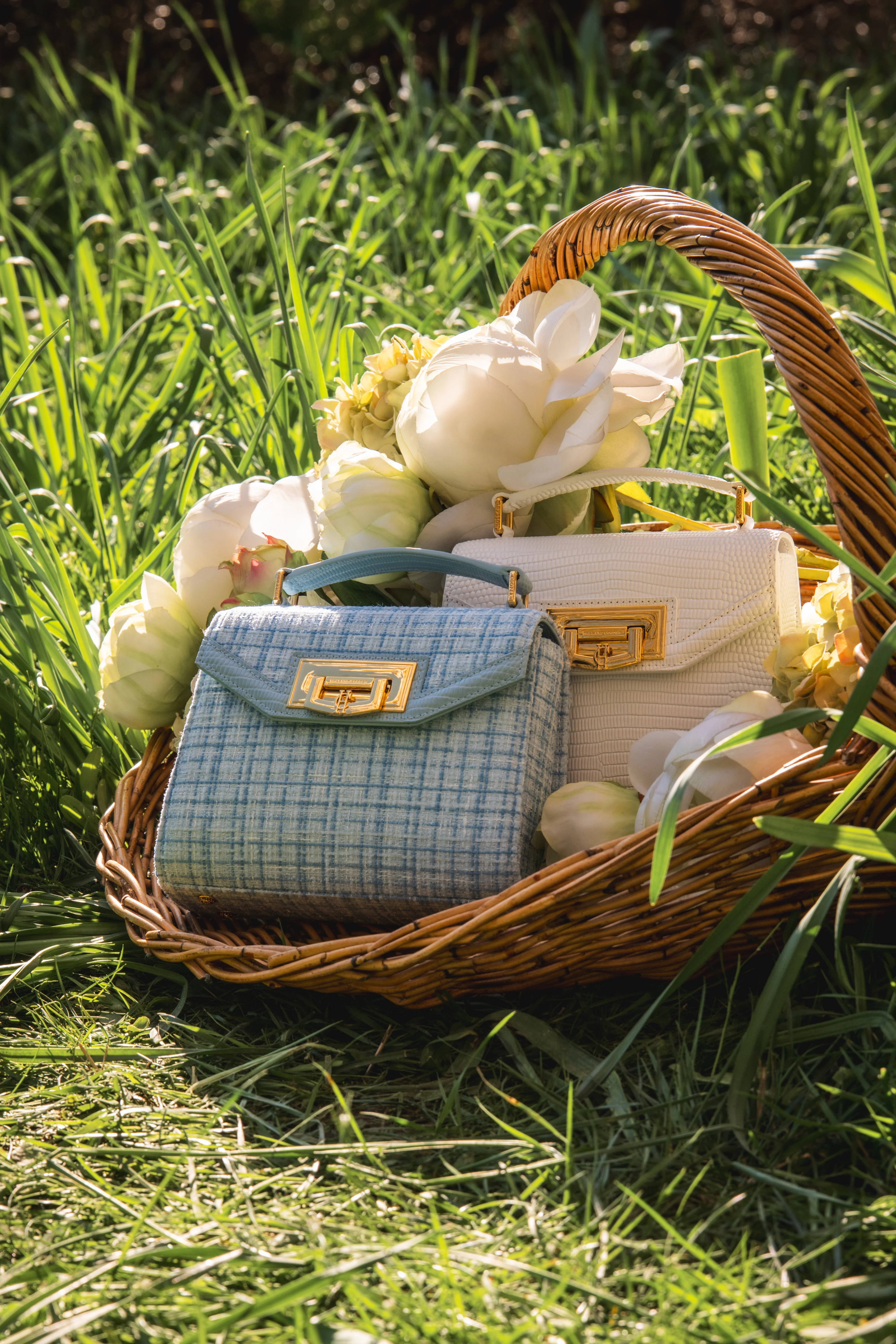 Mini Cheltenham Bag (Ice Blue Boucle) | Holland Cooper