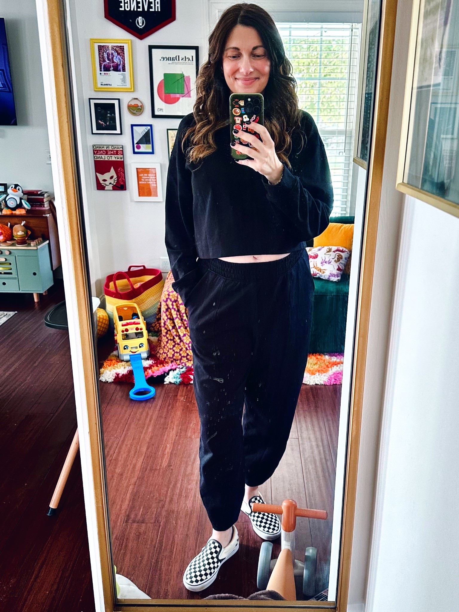 Obsessed with the dynamic fleece line at Old Navy. The barrel sweatpants and cropped sweatshirts are the BEST!


#LTKBump #LTKActive #LTKTall