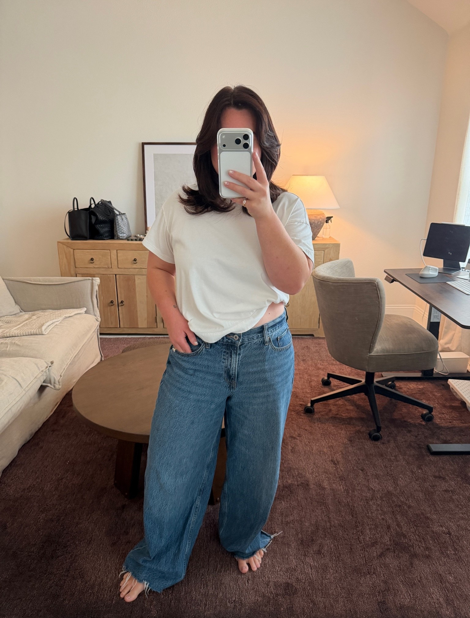 Slouchy jeans and white tee = perfect combo

Jeans outfit, classic jeans outfit, best jeans, summer jeans outfit easy jeans outfit

#LTKootd