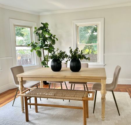 Dining room, neutral upholstered chairs and woven bench.

#diningtable #diningroom

#LTKhome
