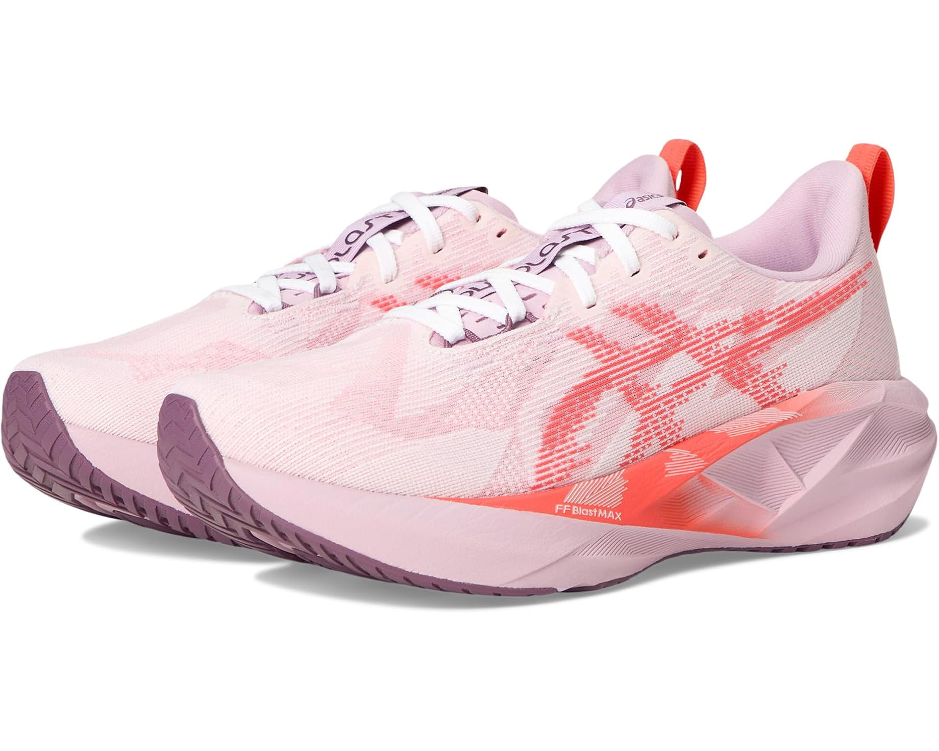 Novablast 5 | Zappos