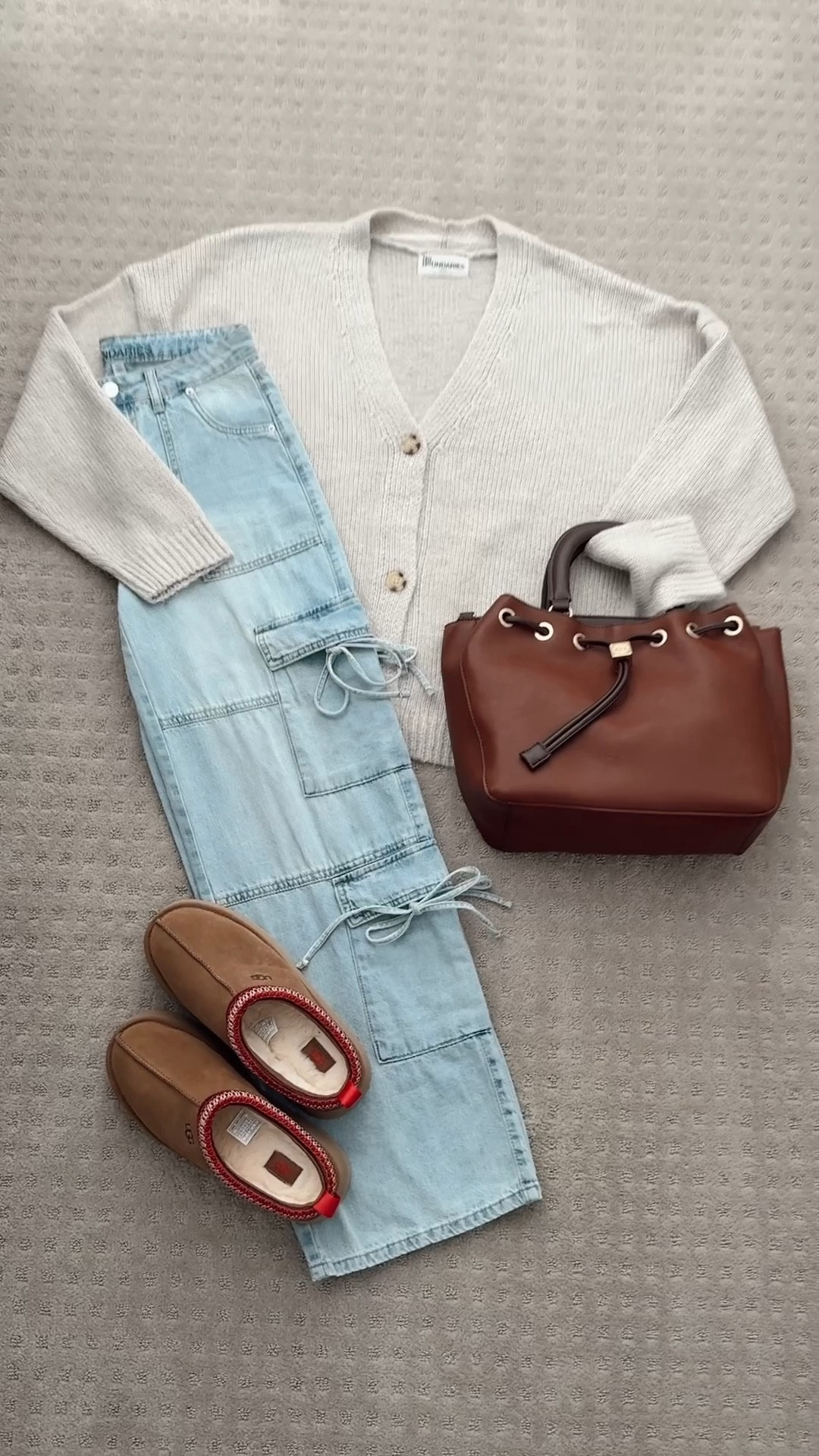 This Walmart outfit is giving Zara vibes ✨ I cannot believe theses bow detailed cargos are only $17.98 👀 RUN! They will not stay in stock long 

#LTKFindsUnder100 #LTKFindsUnder50 #LTKStyleTip