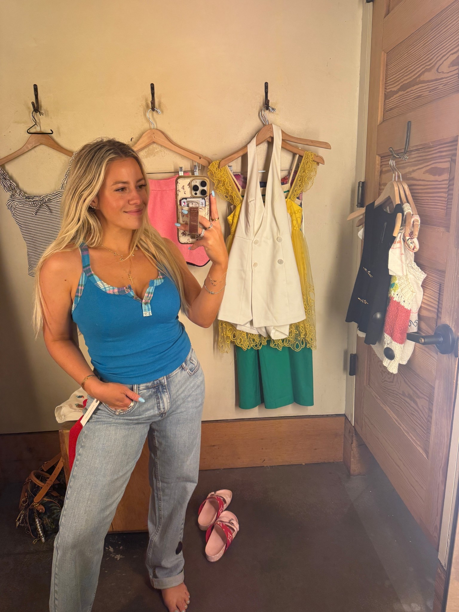 ALI20 for 20% Off $100+ Reg Price Apparel, Accessories, Shoes, Beauty & Home

#LTKStyleTip #LTKSaleAlert #LTKActive