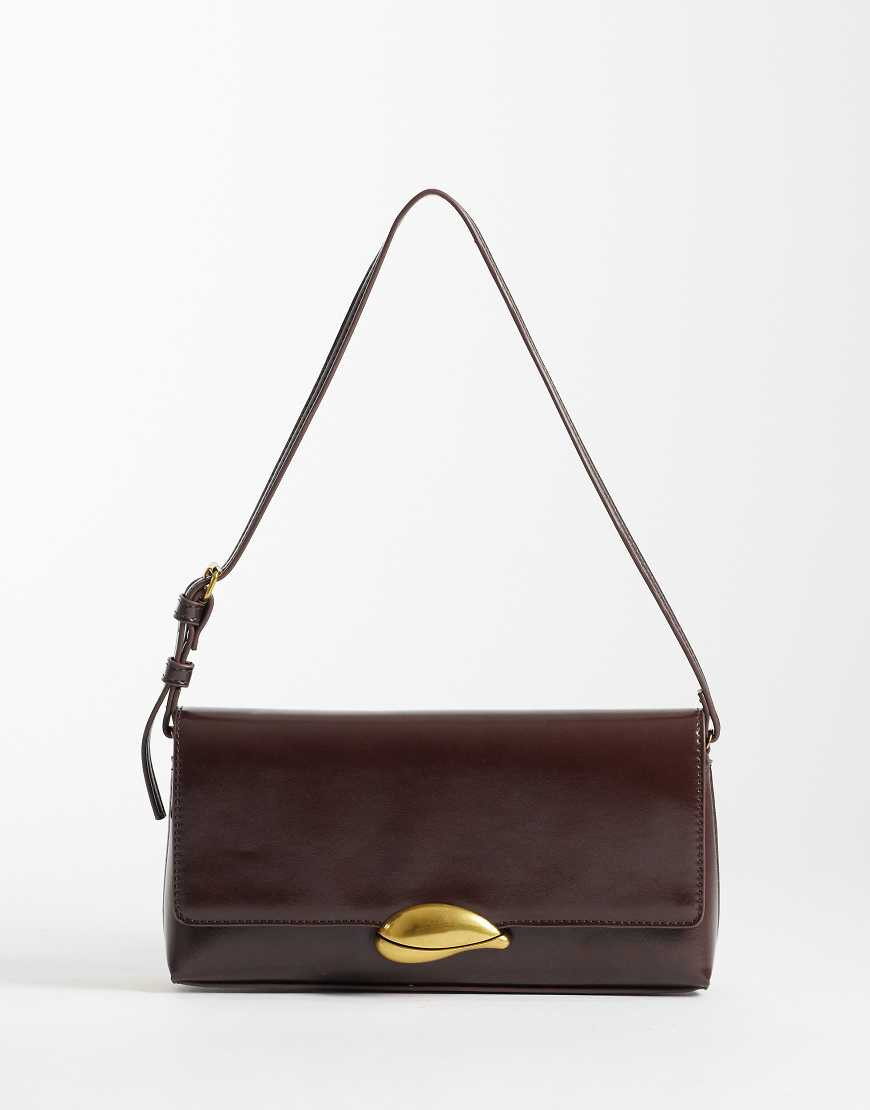 ASOS DESIGN shoulder bag with gold hardware in chocolate-Brown | ASOS (Global)