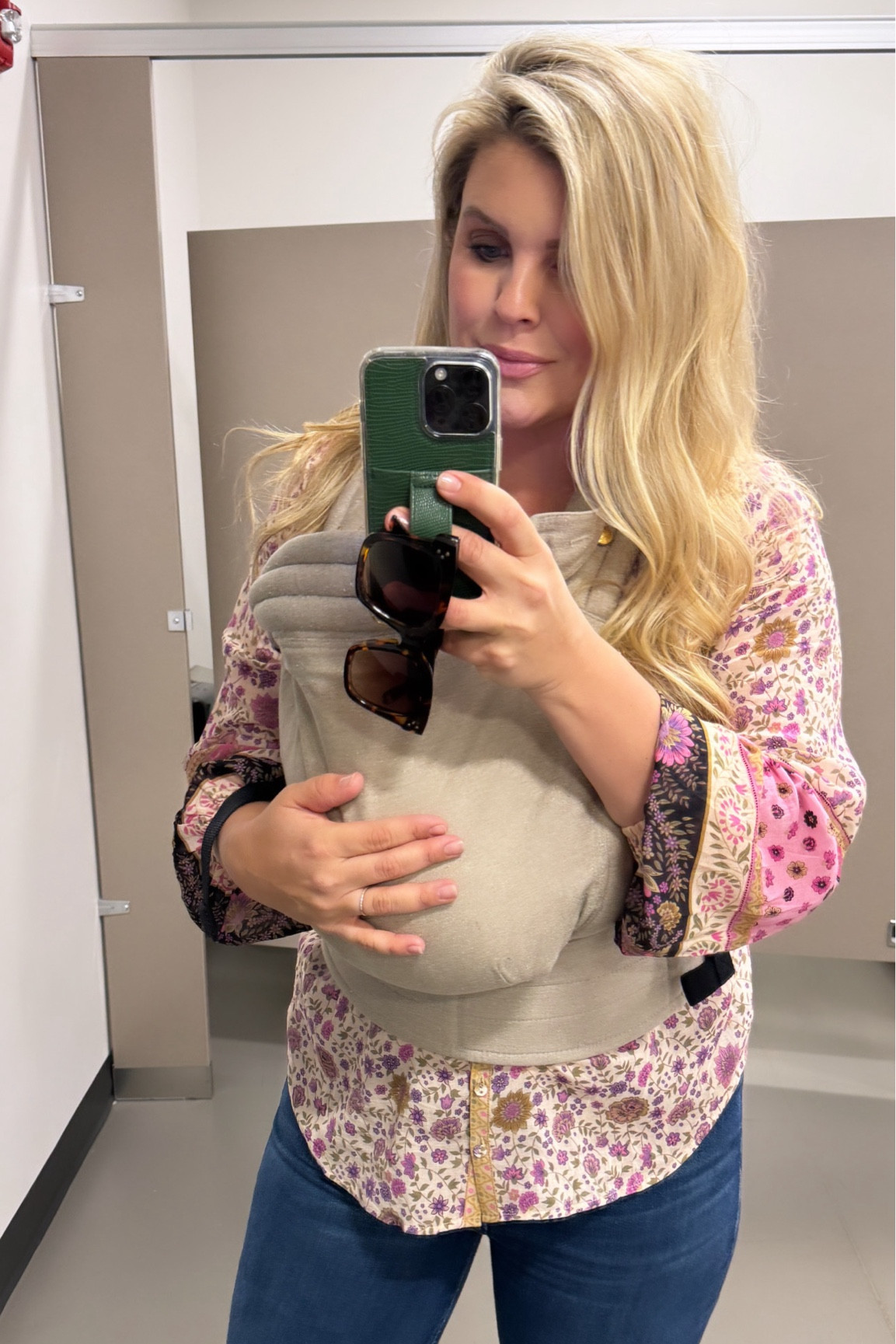 Spring floral blouse I will be wearing non-stop. Save 10% of phone case with code CRISTIN10.