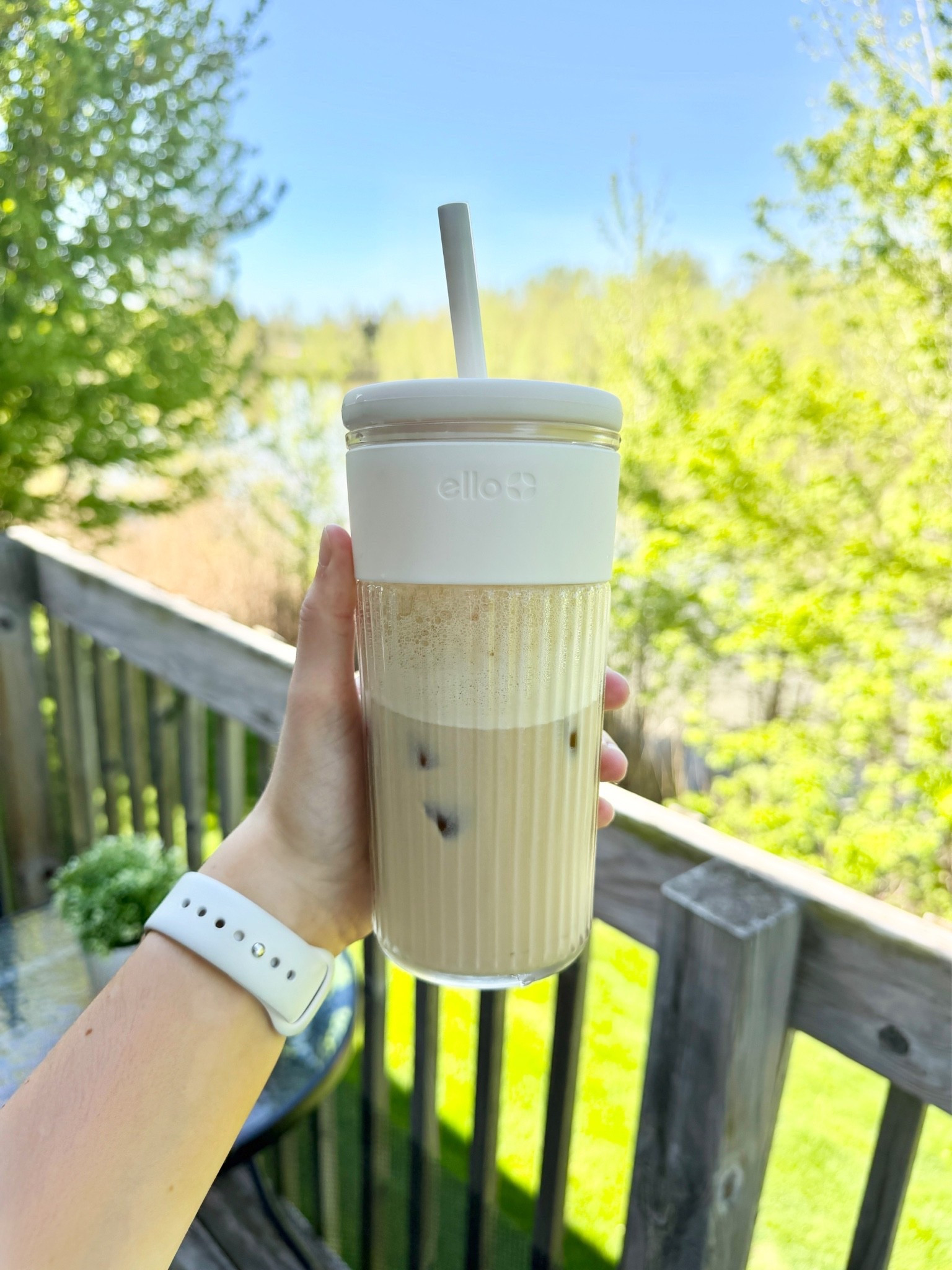 I love having my morning iced coffee on my balcony🫶🏻☕️

Coffee lovers, coffee cup, tumbler, iced coffee ideas, coffee recipes, coffee creamer, outdoor patio, morning routine

#LTKmorningroutine #LTKHome