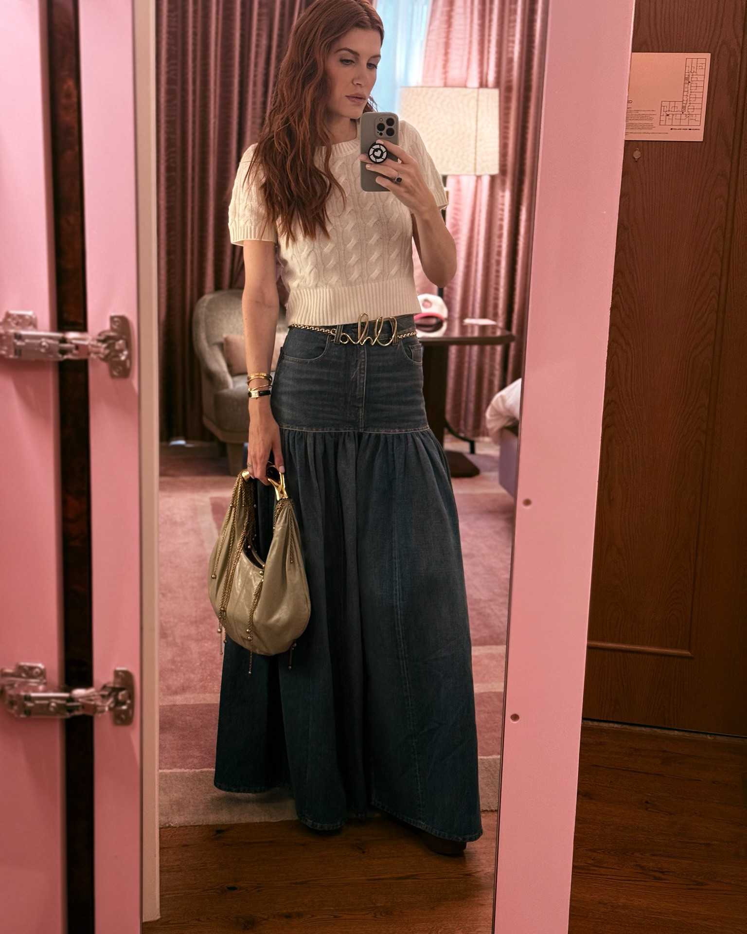 Breaking in the new Chloé denim. They look almost like a skirt, but they’re actually super wide-leg pants and very comfortable. Straight off the runway and can’t wait to style these a hundred different ways. Adding these into the Chloé price-per-wear equation.

#LTKNYFW #LTKootd #LTKgrwm