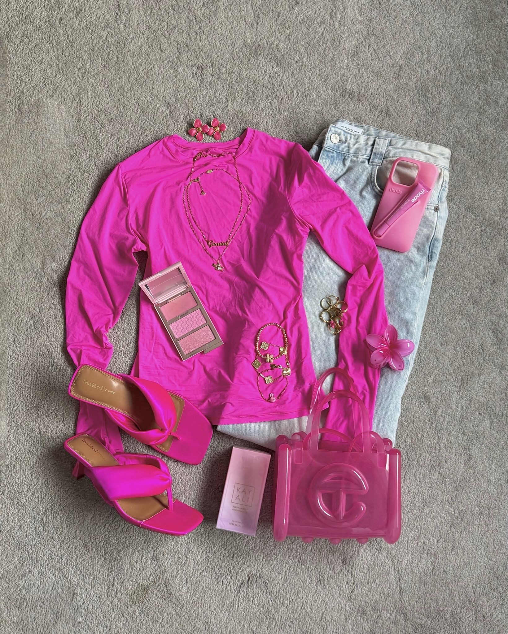 Love a pink moment🩷

#LTKjeans #LTKmidsize #LTKspring