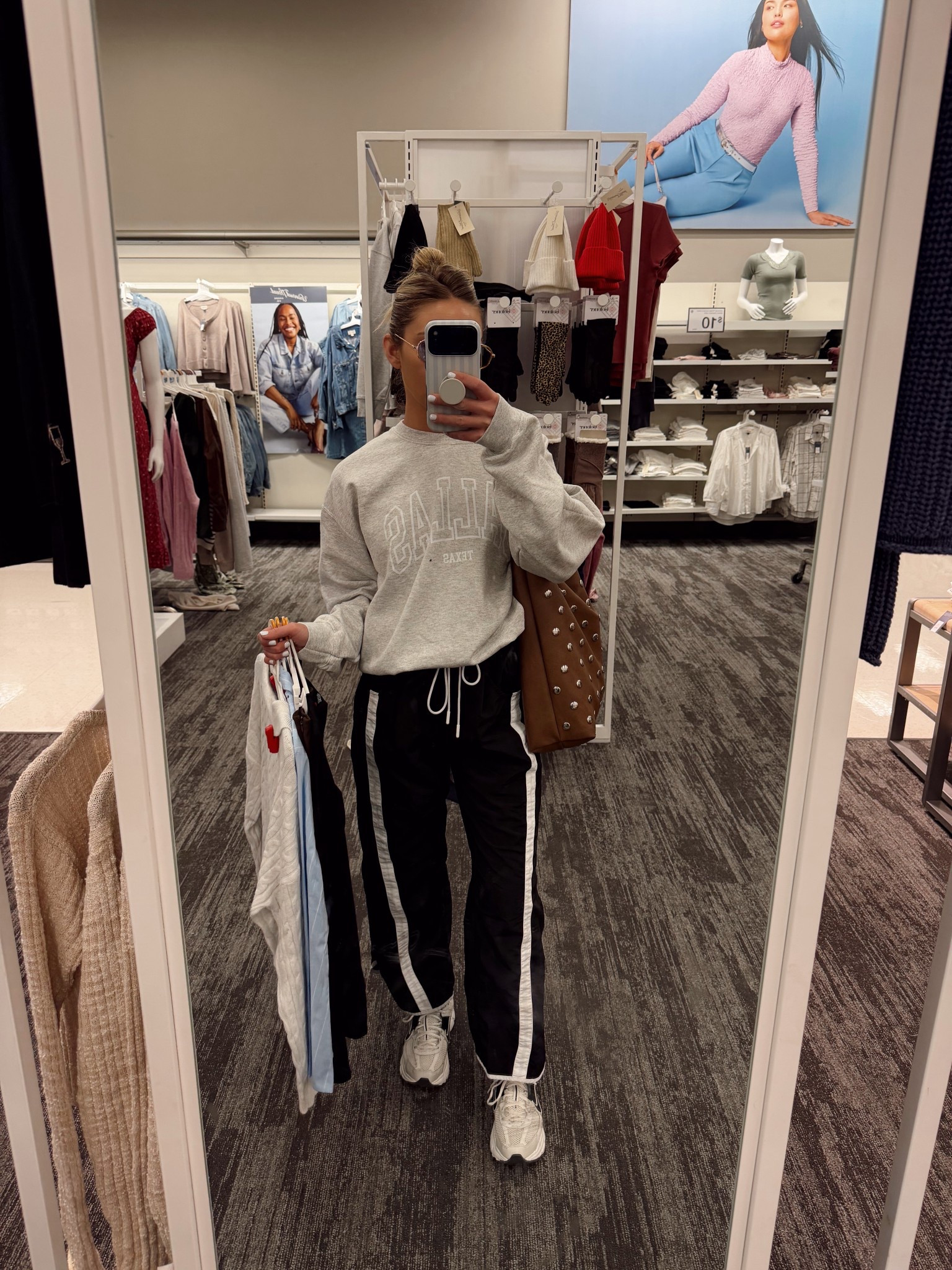 Amazon dupe pants…they look and feel just like the free people pants! 

#LTKFindsUnder100 #LTKFindsUnder50 #LTKootd