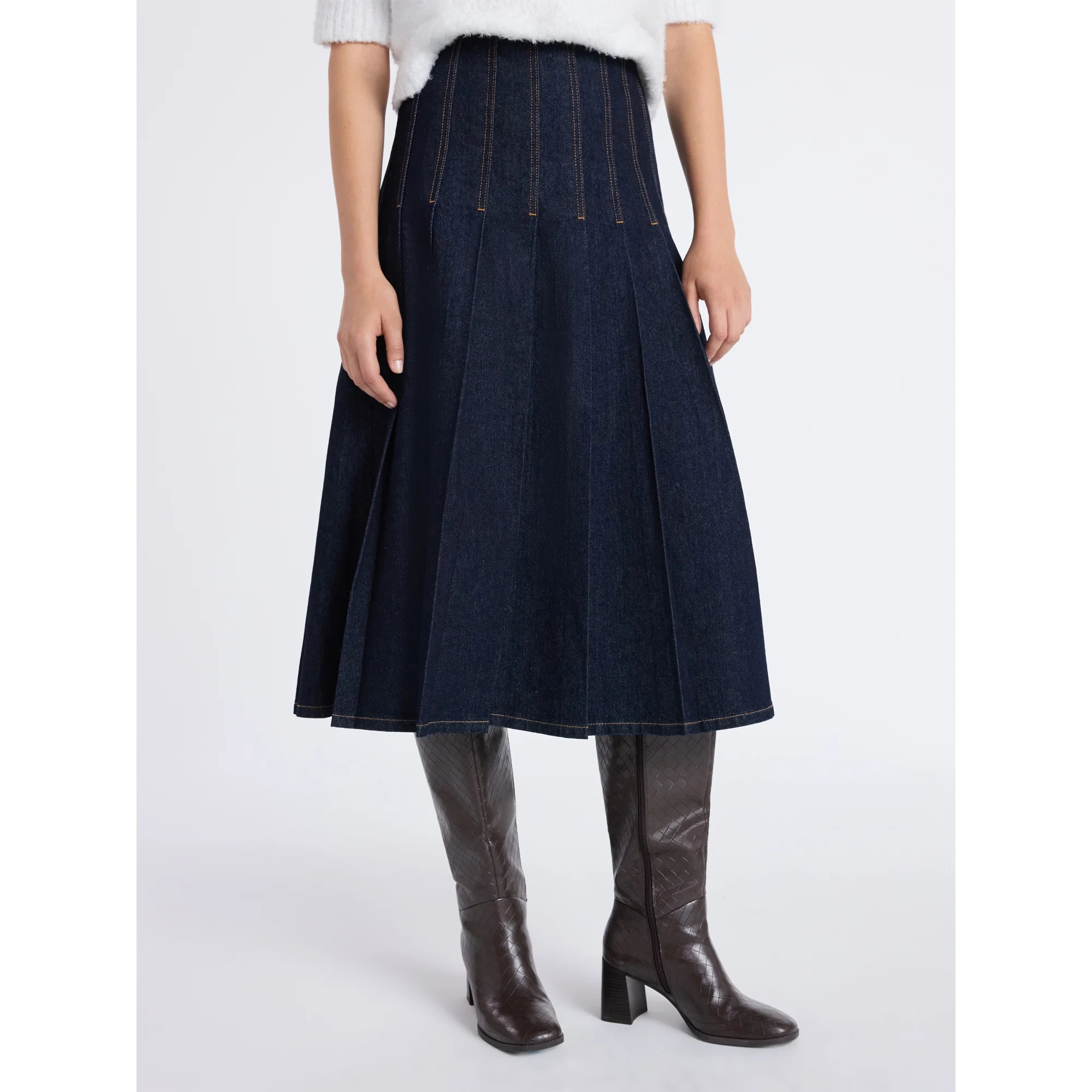 Free Assembly Women's and Women's Plus Stitch Pleated Denim Maxi Skirt, Size 0-28 | Walmart (US)