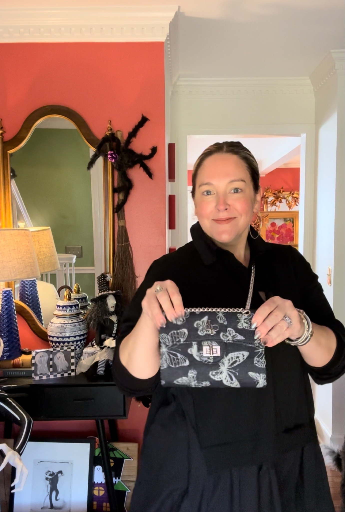 Love this cute #dorothyspearl purse 

#LTKTravel #LTKItBag #LTKStyleTip