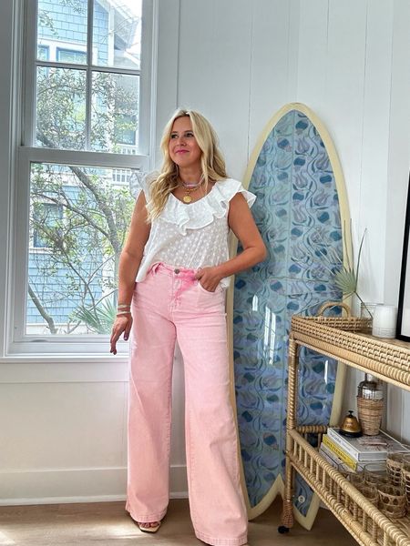 The cutest pink jeans for spring! Paired great with this white top. Code FANCY10 for 10% off 

#LTKSeasonal #LTKstyletip #LTKfindsunder100
