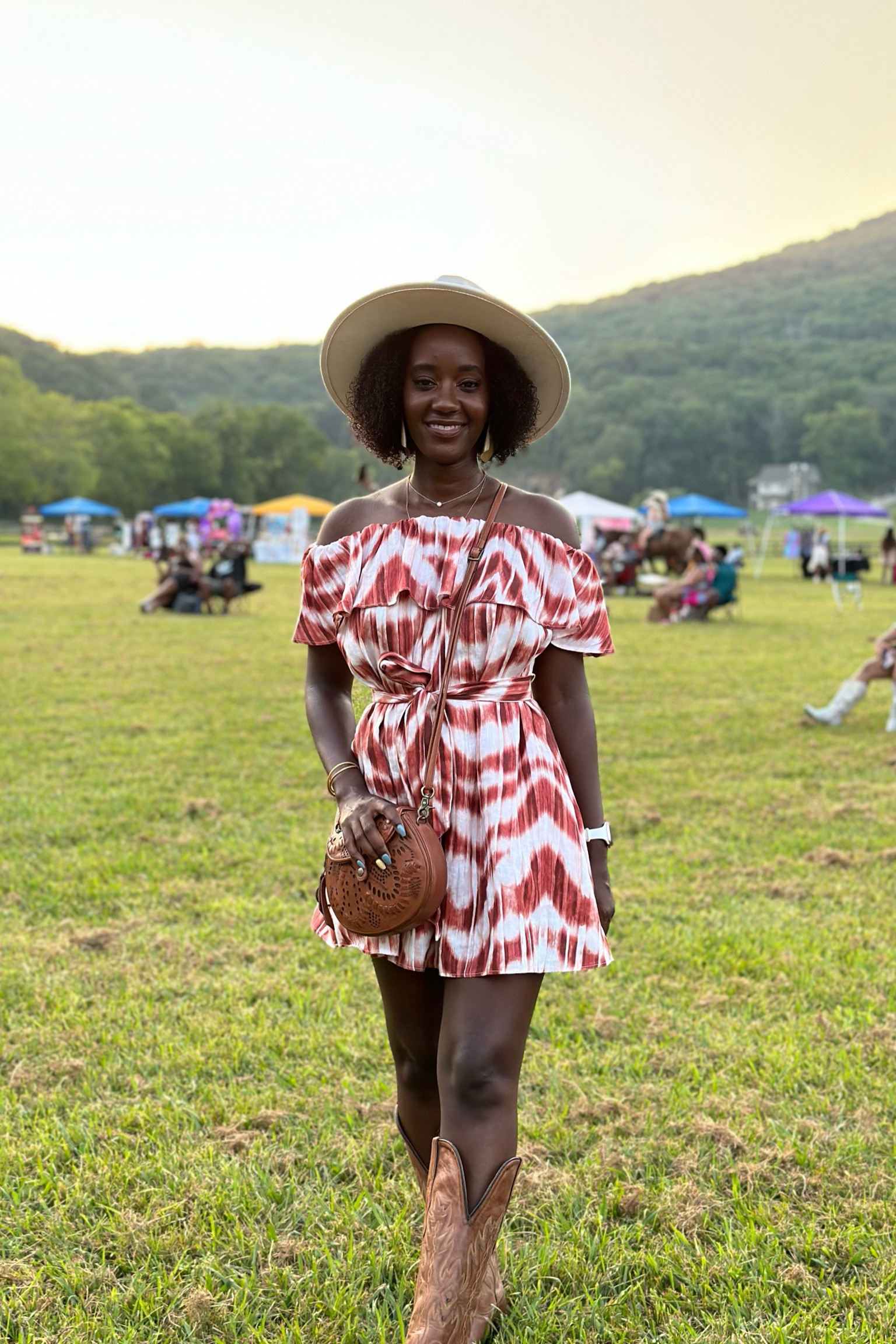 Country Girl Vibes 🤠😎
#StylishlyBree 

#LTKitbag #LTKshoecrush #LTKxNSale