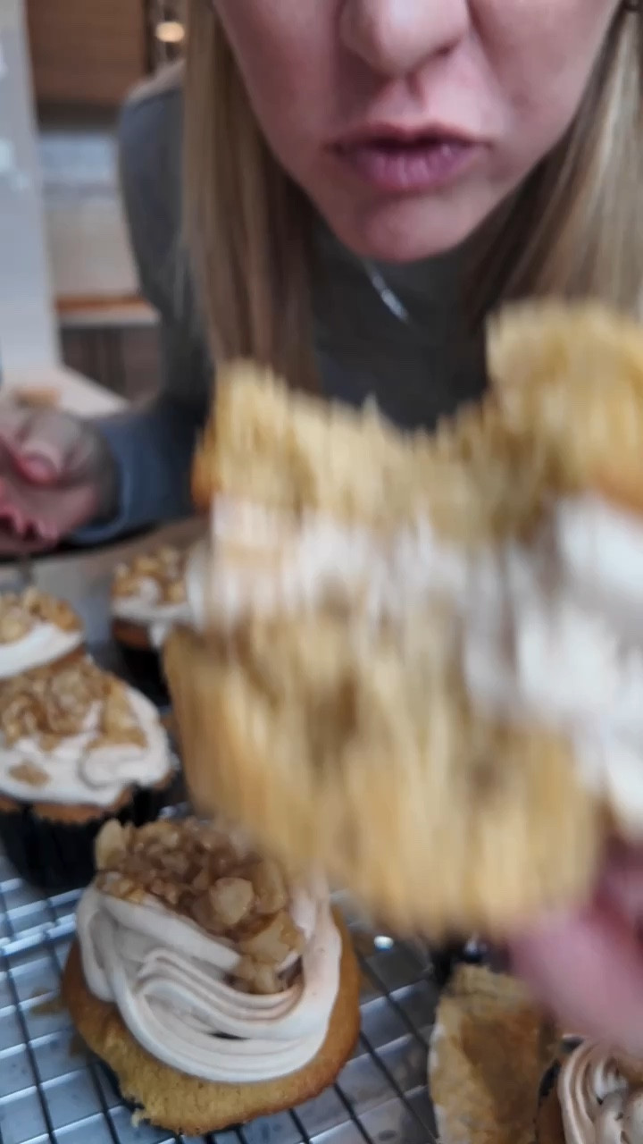 Macadamia Nut Cupcakes 

#LTKhome