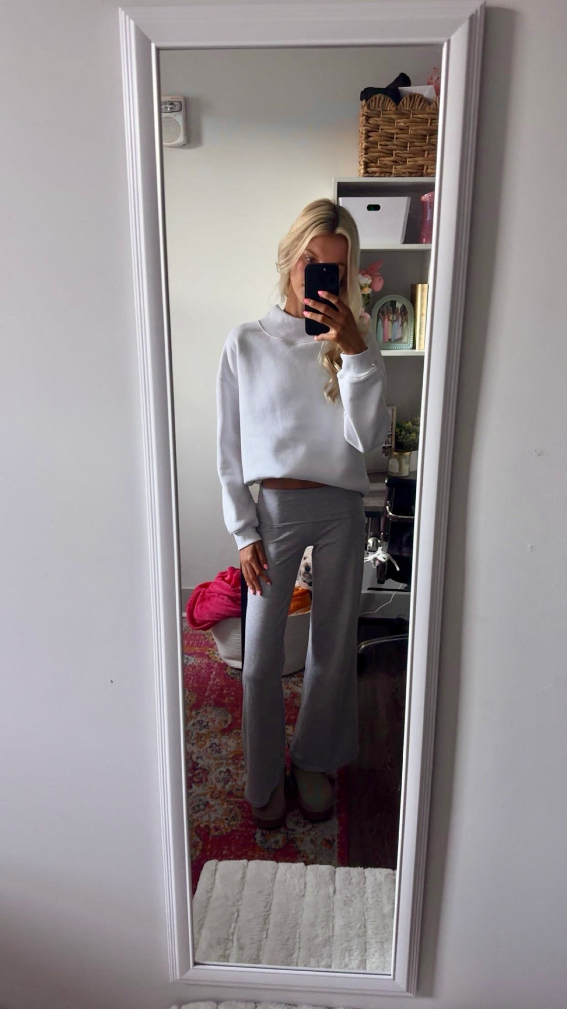 Ediktd grey wide leg sweats with white mock neck and uggs

#LTKfitnessgoals #LTKdayinmylife #LTKootd