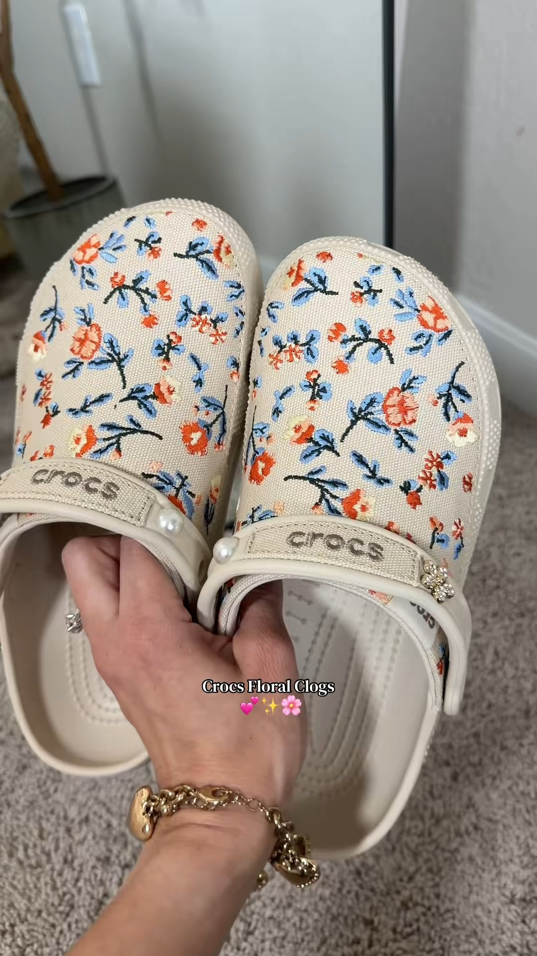 Just slipped into these and omg so comfy & cute 😍💐 

 #LTKootd #LTKmomlife #LTKBeauty