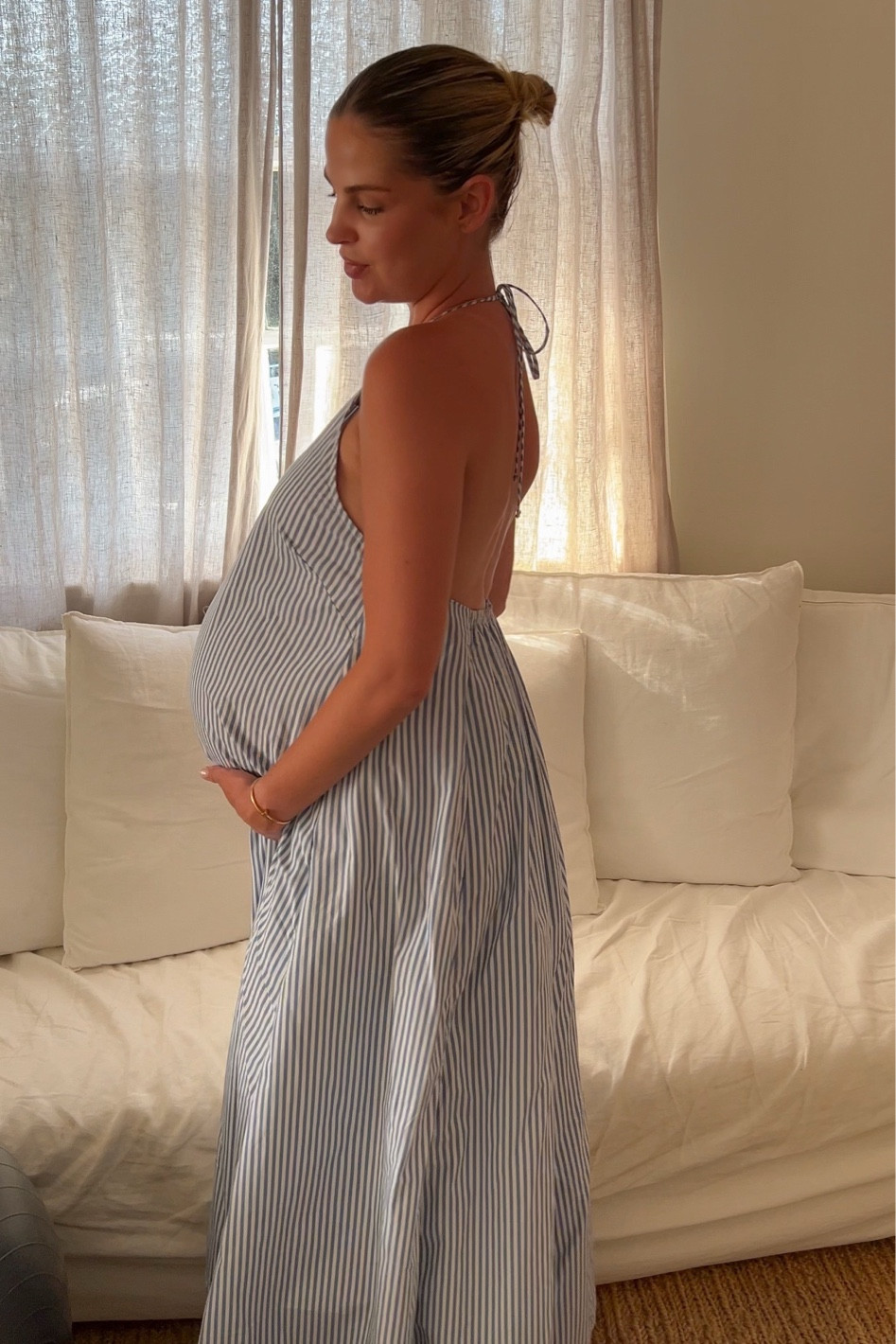 Summer maternity dresses 🤍🩵
Dress in picture is from KowTow Clothing 