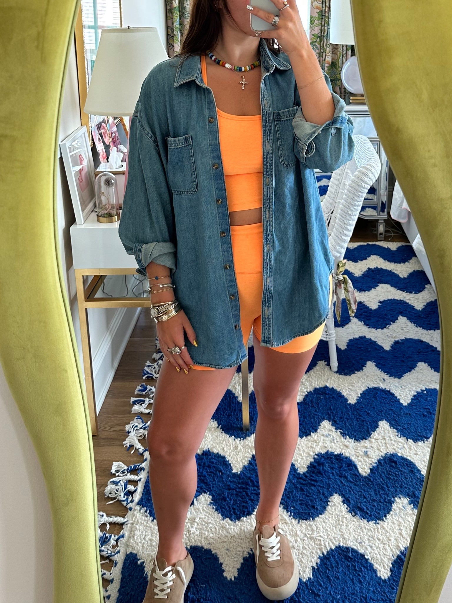 Medium in set, xl in jean shirt