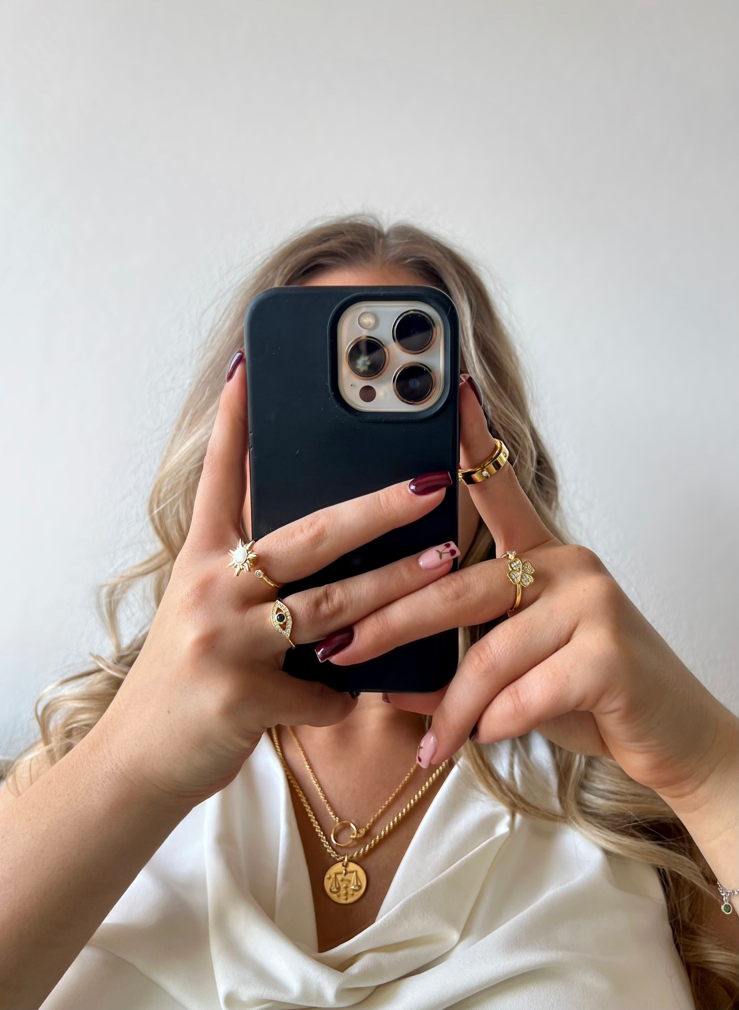 My fav phone case of all time! Jewelry is by the brand okokiss 

#LTKFallSale #LTKStyleTip #LTKBeauty