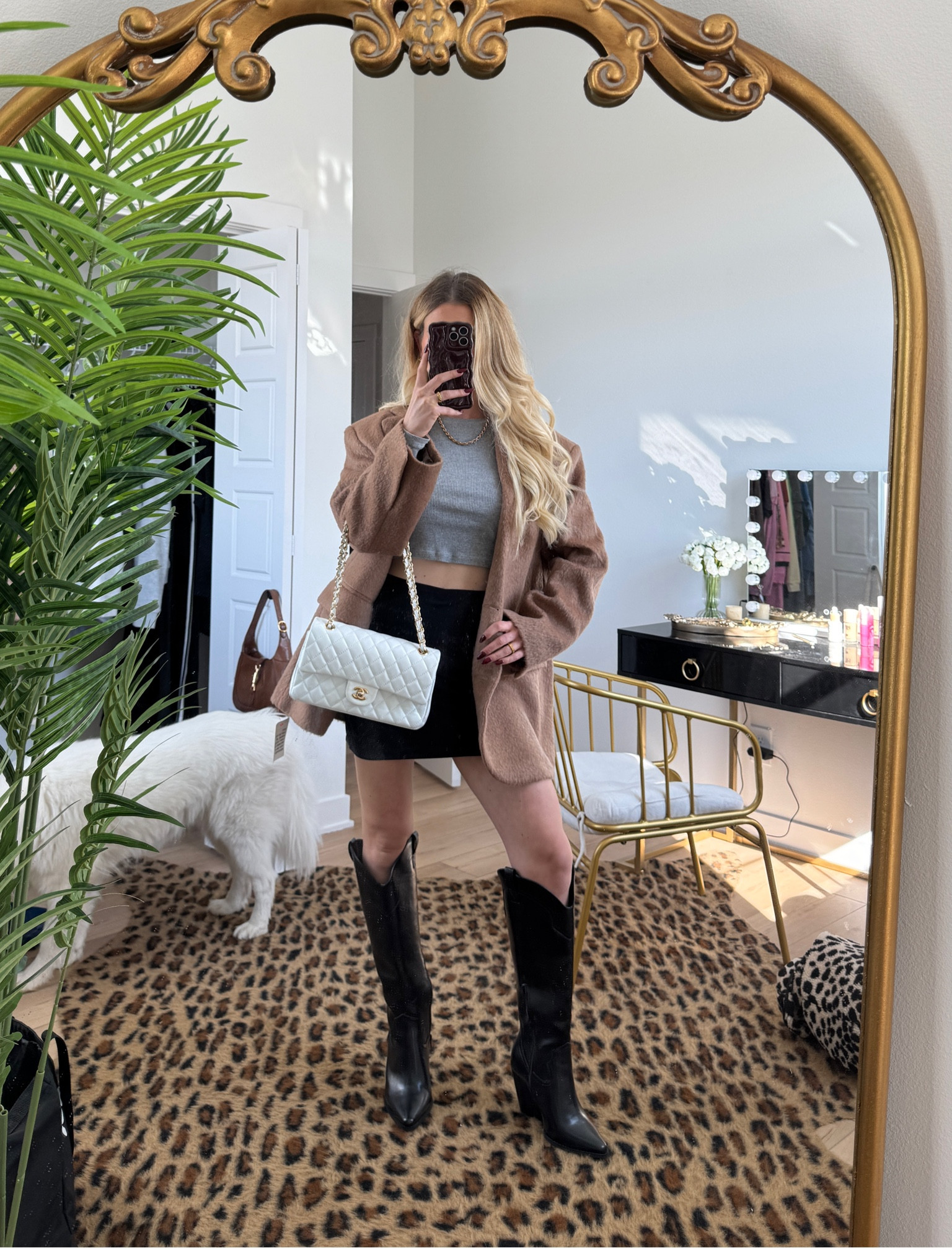 I found the PERFECT oversized blazer for fall! This one is made of wool so EXTRA warm and thick! Also these boots are crazyyyy🖤 very fashion - forward. 

Size m in jacket
8 in boots
XS in skirt

#skirt
#boots
#blazer
#fallfashion
#falloutfit


#LTKFindsUnder50 #LTKFindsUnder100 #LTKStyleTip