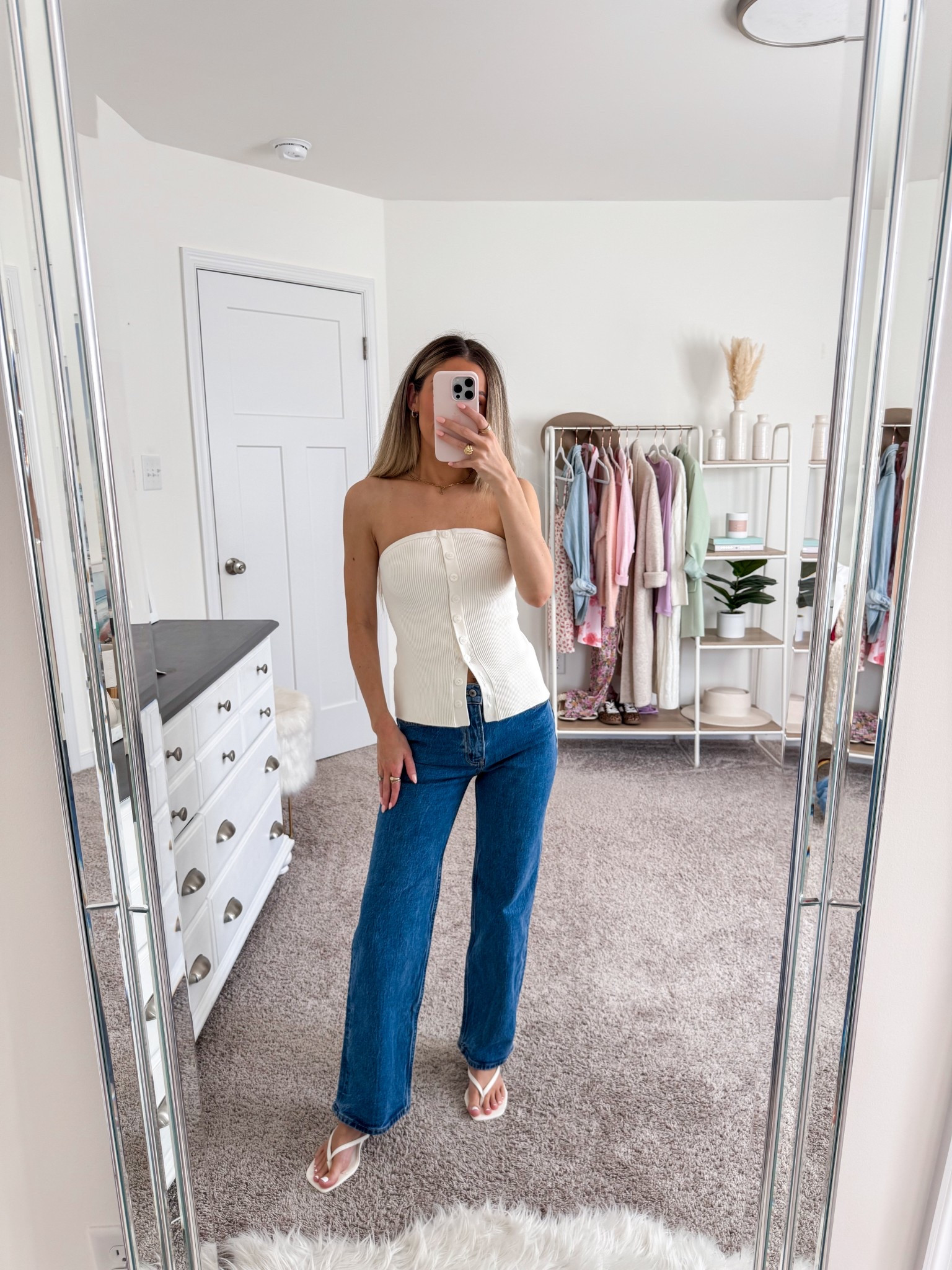 #abercrombiepartner top: xs jeans: 24 short 

#LTKSeasonal #LTKSaleAlert #LTKFindsUnder100