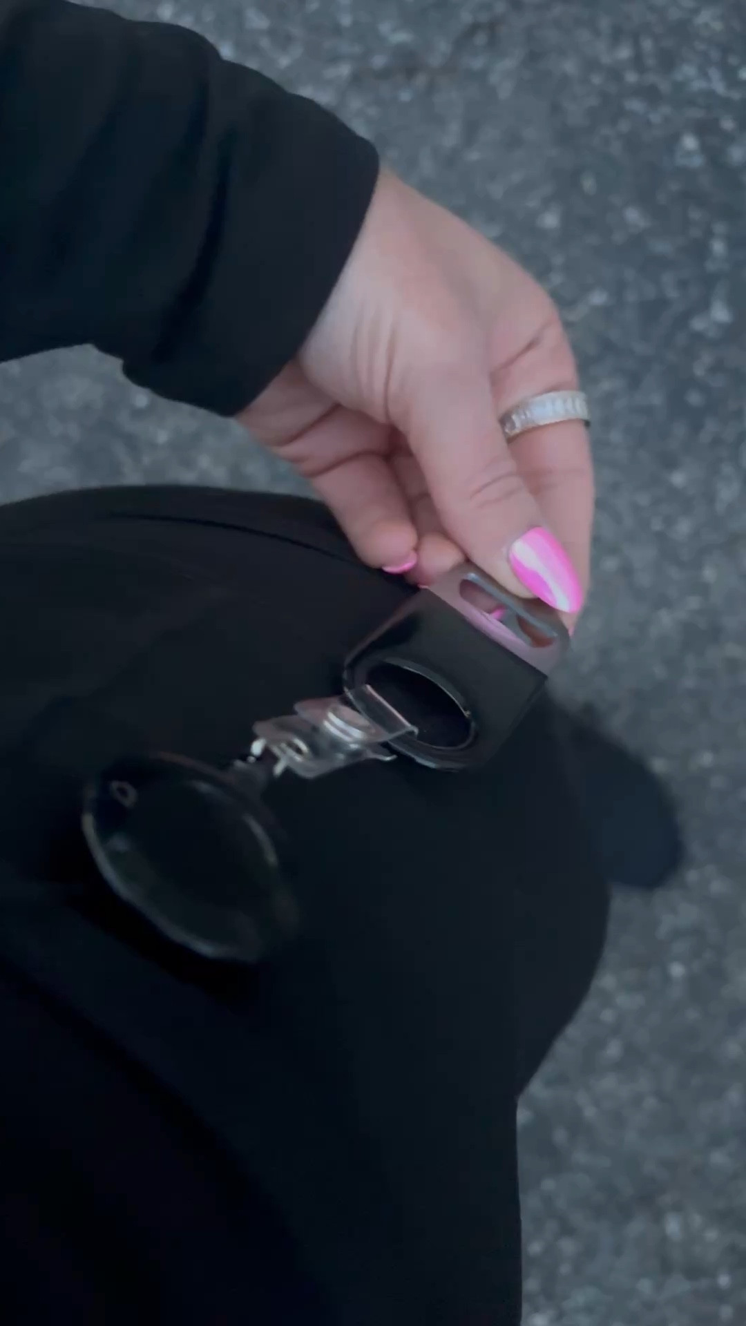 Retractable Flat Beer Bottle Opener with Belt Clip!! 
Pack of 6 for under $12!!

#LTKWorkwear #LTKgrwm #LTKdayinmylife