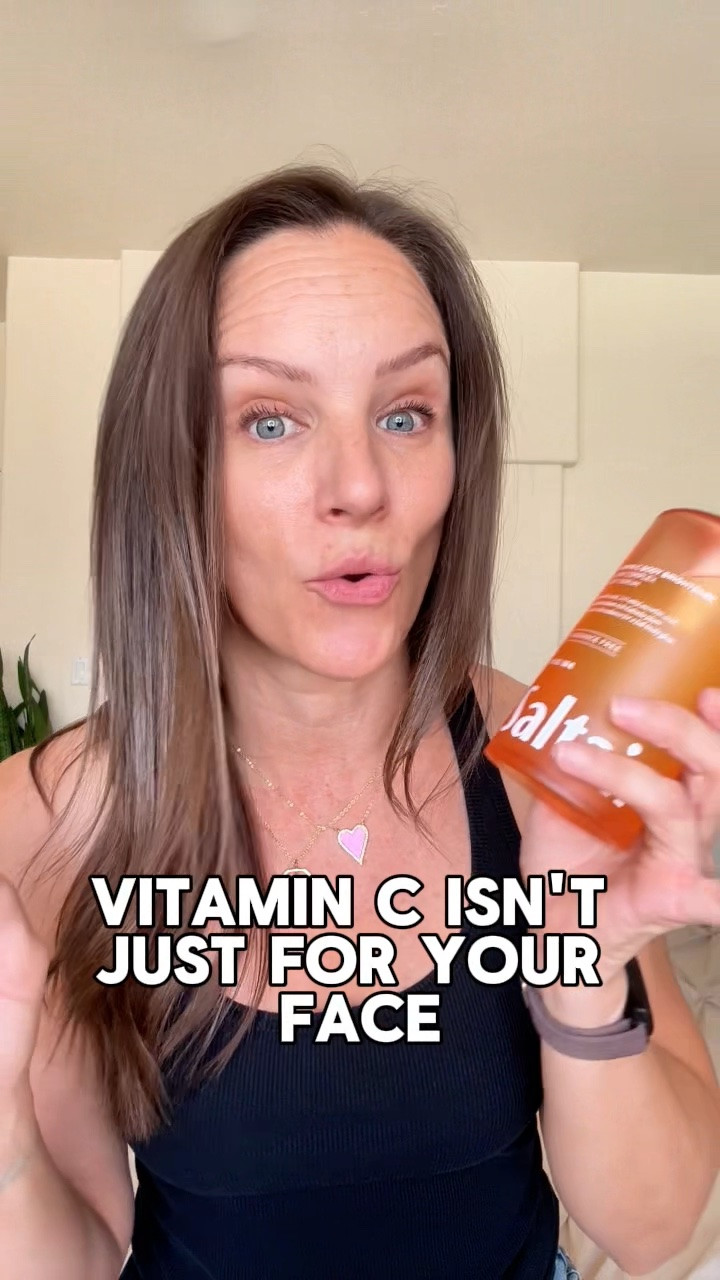 This clear, jelly-like Vitamin C body serum from Saltair absorbs so quickly into my skin and leaves it feeling refreshed and hydrated. The glycerin boosts moisture while the vitamin C brightens my tone for a full-body glow.

#saltair #saltairbody #vitamincserum #bodyserum #beautyover40