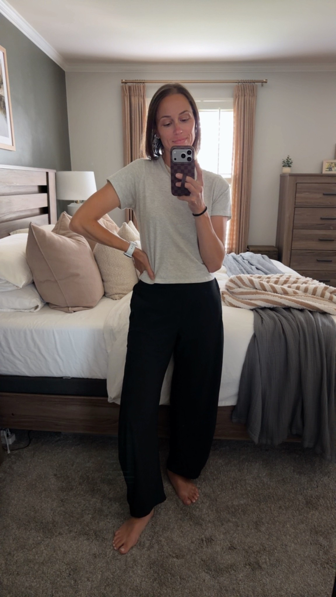 Not embarrassed to admit that I’ve worn these pants the last 3 days in a row. Guess that means I need more 🙃

#LTKootd #LTKActive