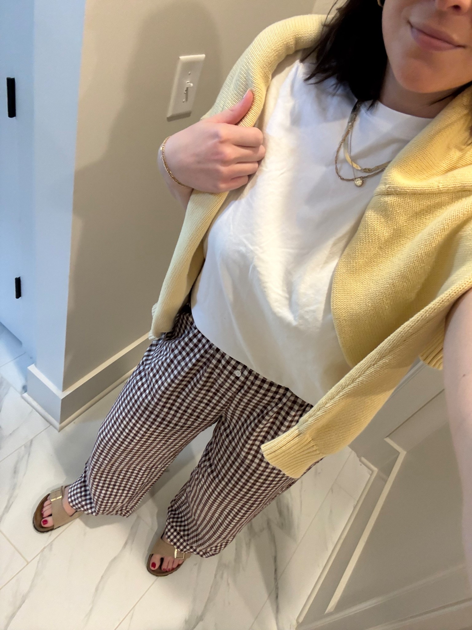 Easy ootd for a lunch run  

#LTKSaleAlert #LTKMidsize #LTKmomlife