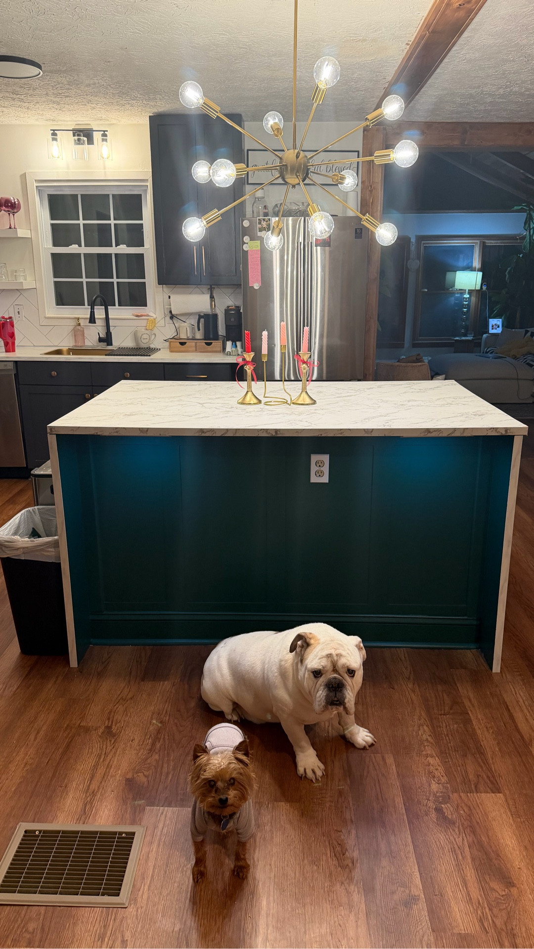 One little project at a time 💡 new chandelier and a pop of color on the island! 

#LTKHome #LTKdayinmylife