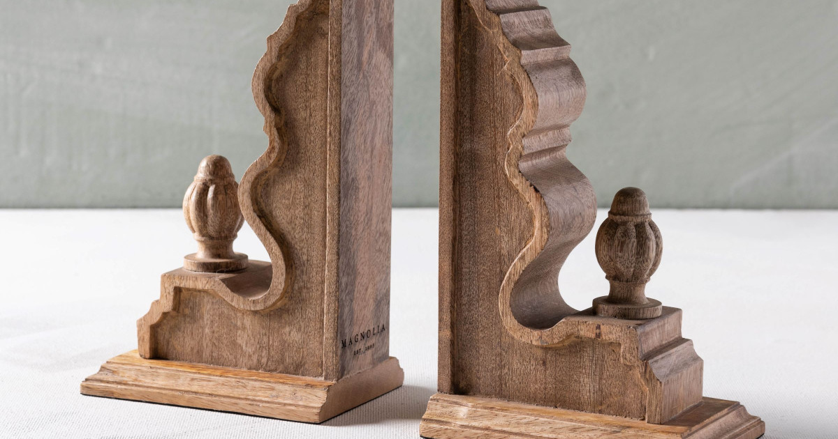 Wooden Finial Corbel Bookends | Magnolia