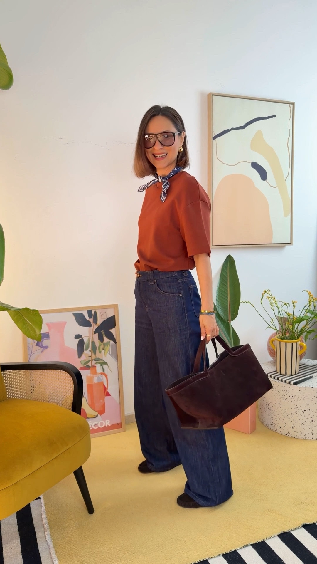 1️⃣ Okay but… this tee is SO much better in real life than on the website 😅
2️⃣ Yes, I know… the jeans need hemming 🤣
3️⃣ My bag is from an older collection, so I linked a similar option ☺️

#LTKOver40