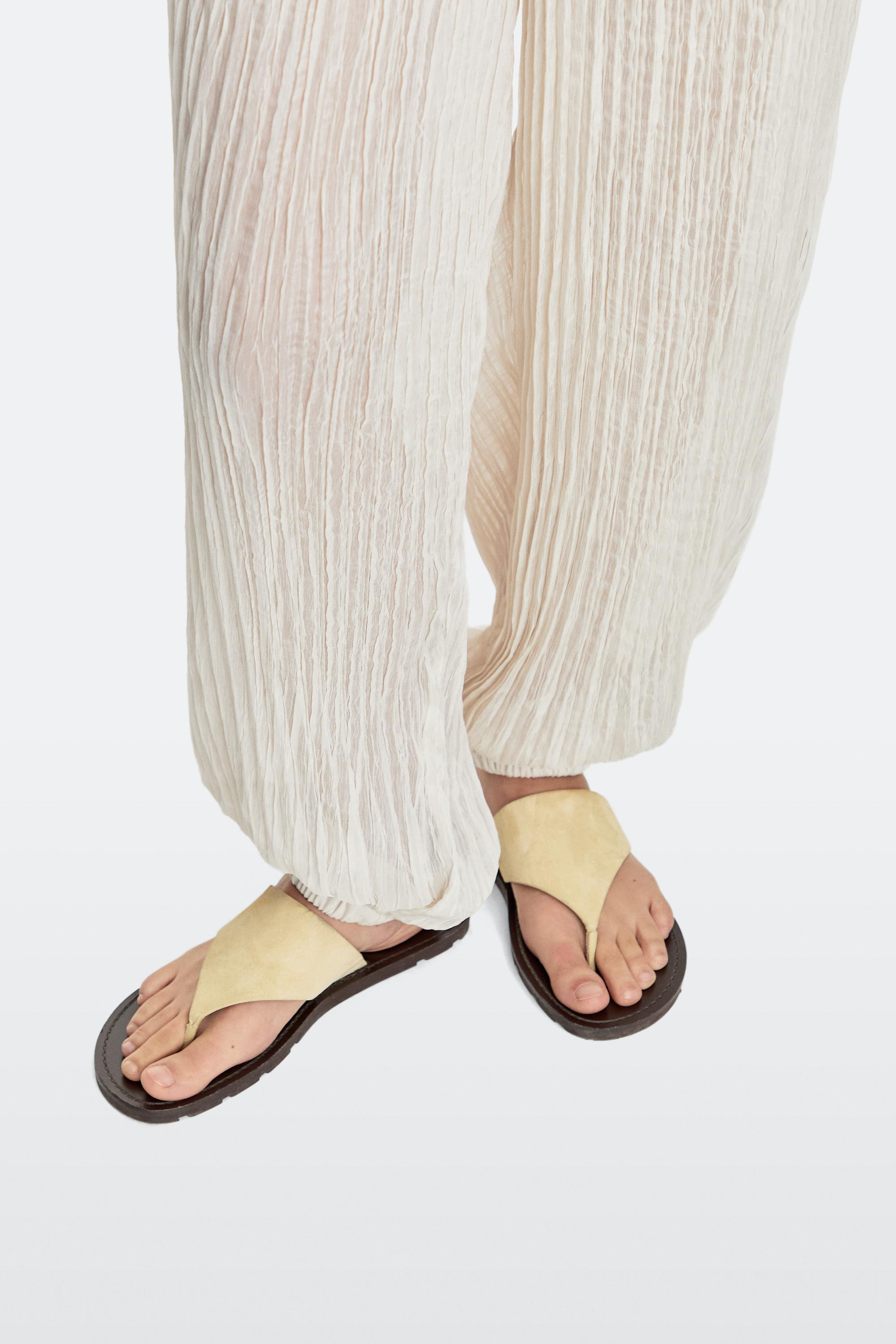 Split leather toe divider sandals | Massimo Dutti UK