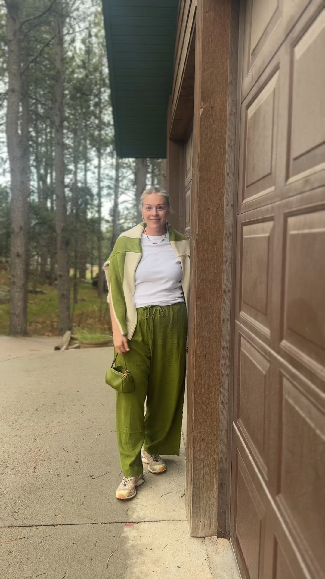 lover of all the green things

#LTKootd #LTKOver40 #LTKMidsize