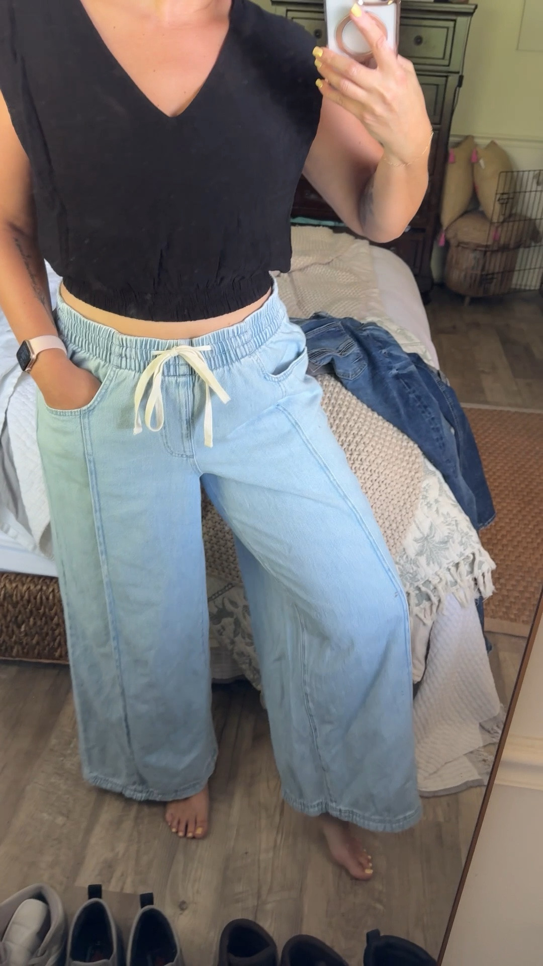 🎯This whole outfit is on sale for Target Circle Days + the pants also come in white!

#LTKStyleTip