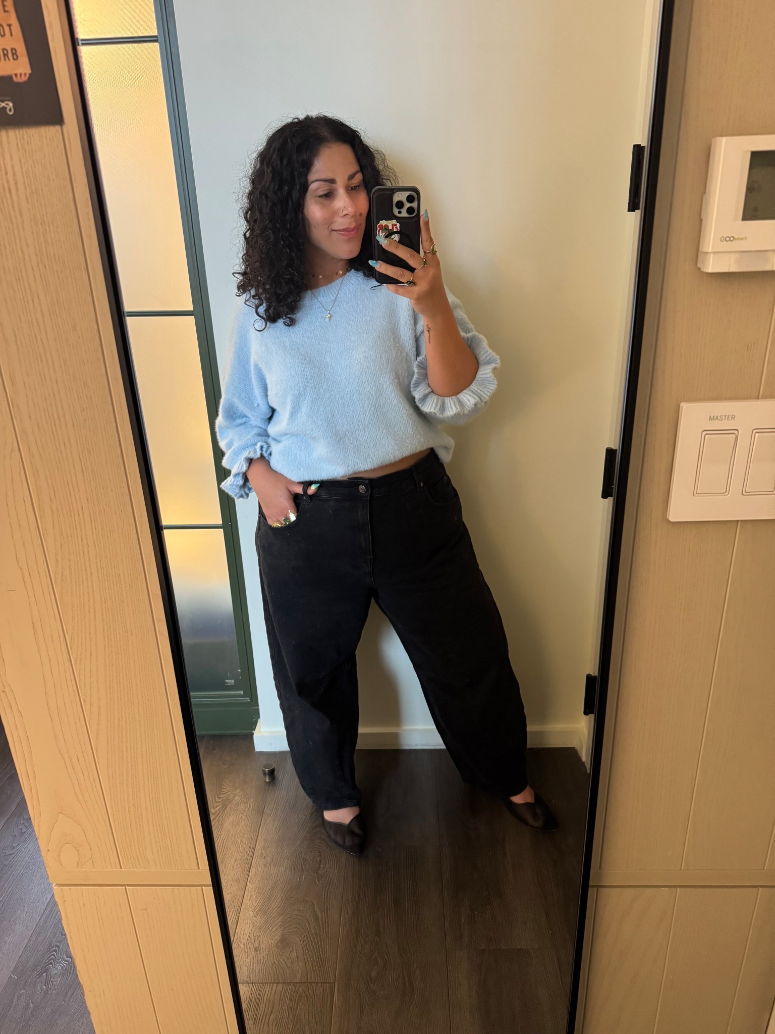@Torrid size 18 jeans COULD wear a size 16 though. Loved this comfy spring look while walking around NYC ❤️🌇

#LTKBeauty #LTKTravel #LTKPlusSize