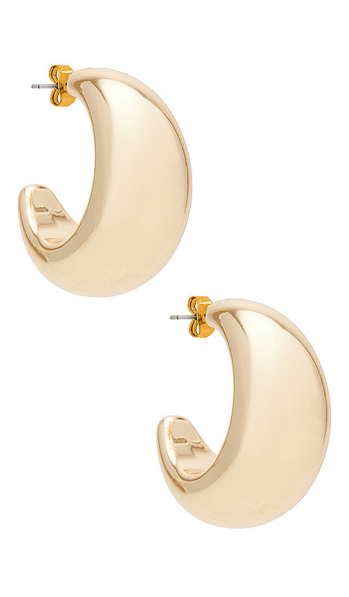 SHASHI Tsuki Hoop in Metallic Gold. | Revolve Clothing (Global)