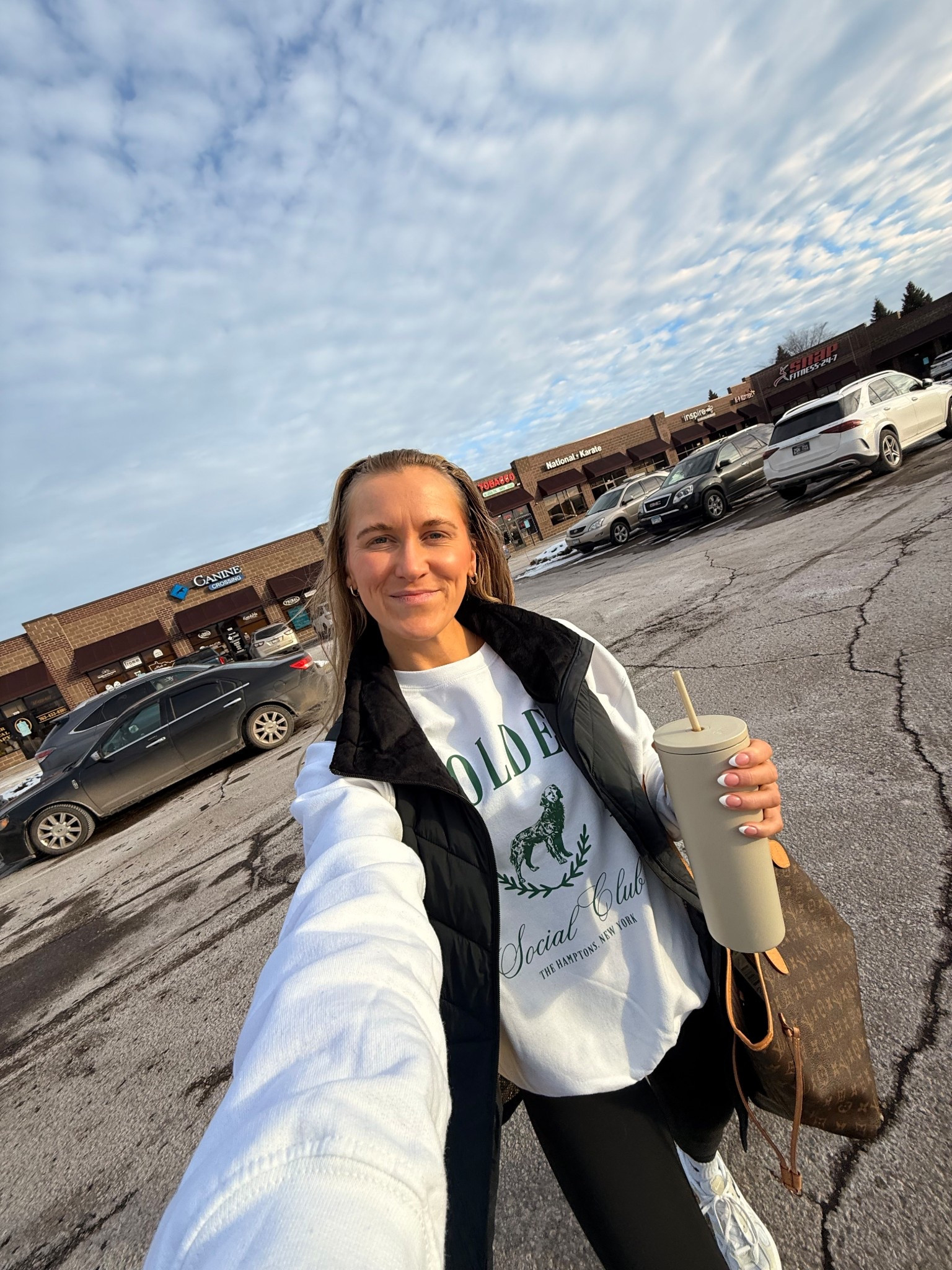 Golden Social Club🐾

#LTKMidsize #LTKdayinmylife #LTKmomlife